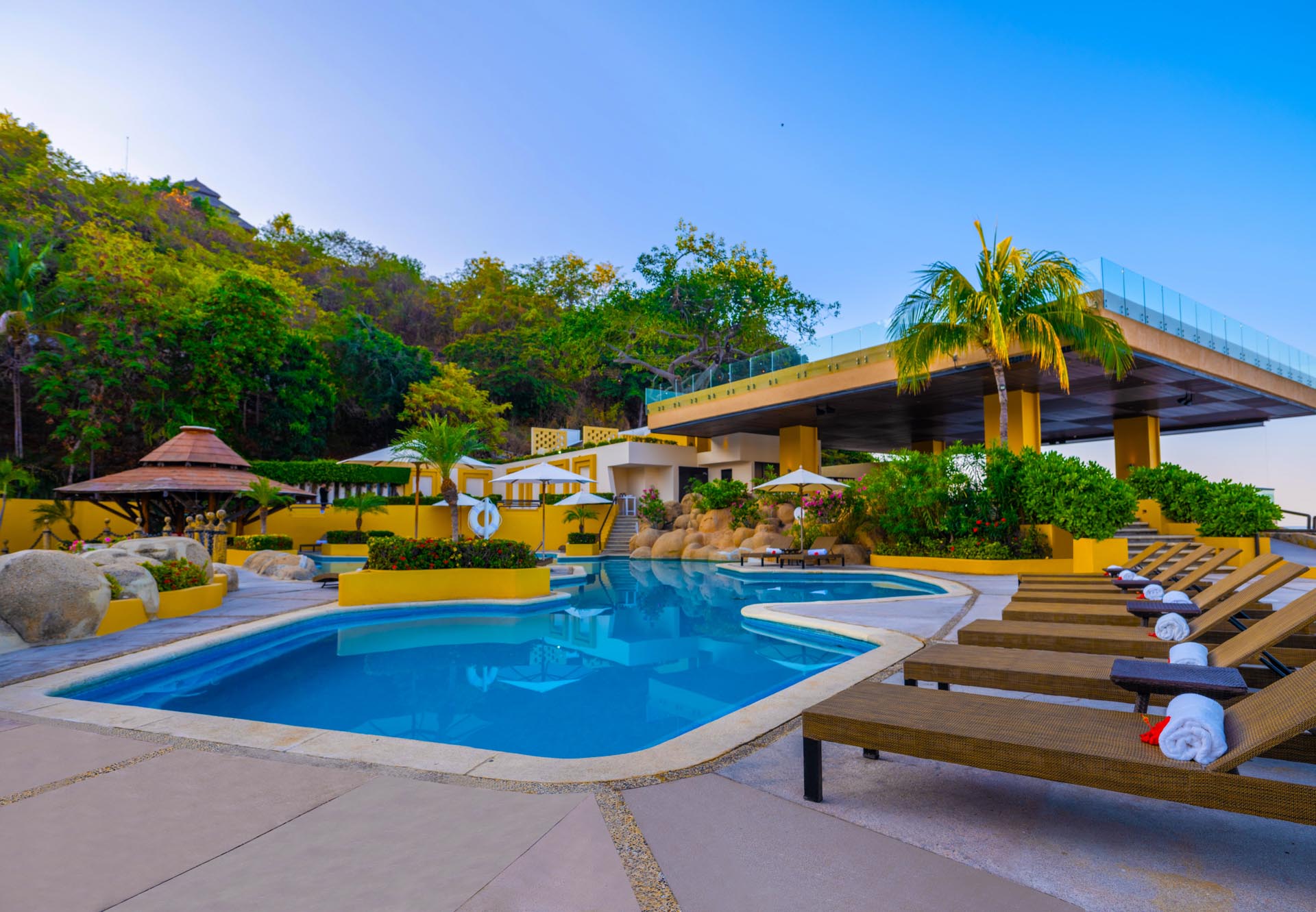 Las Brisas Acapulco pool