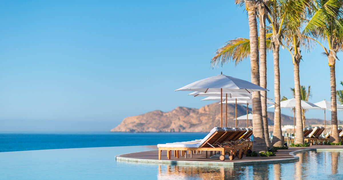 Grand Velas Los Cabos - Pool & Loungers