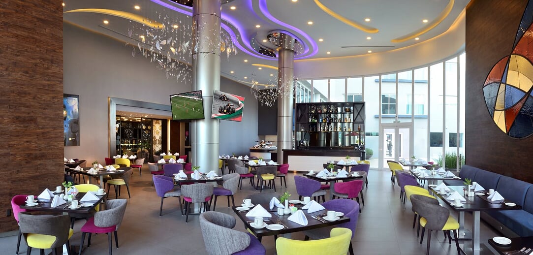 HS HOTSSON Smart Leon Centro Max Restaurant