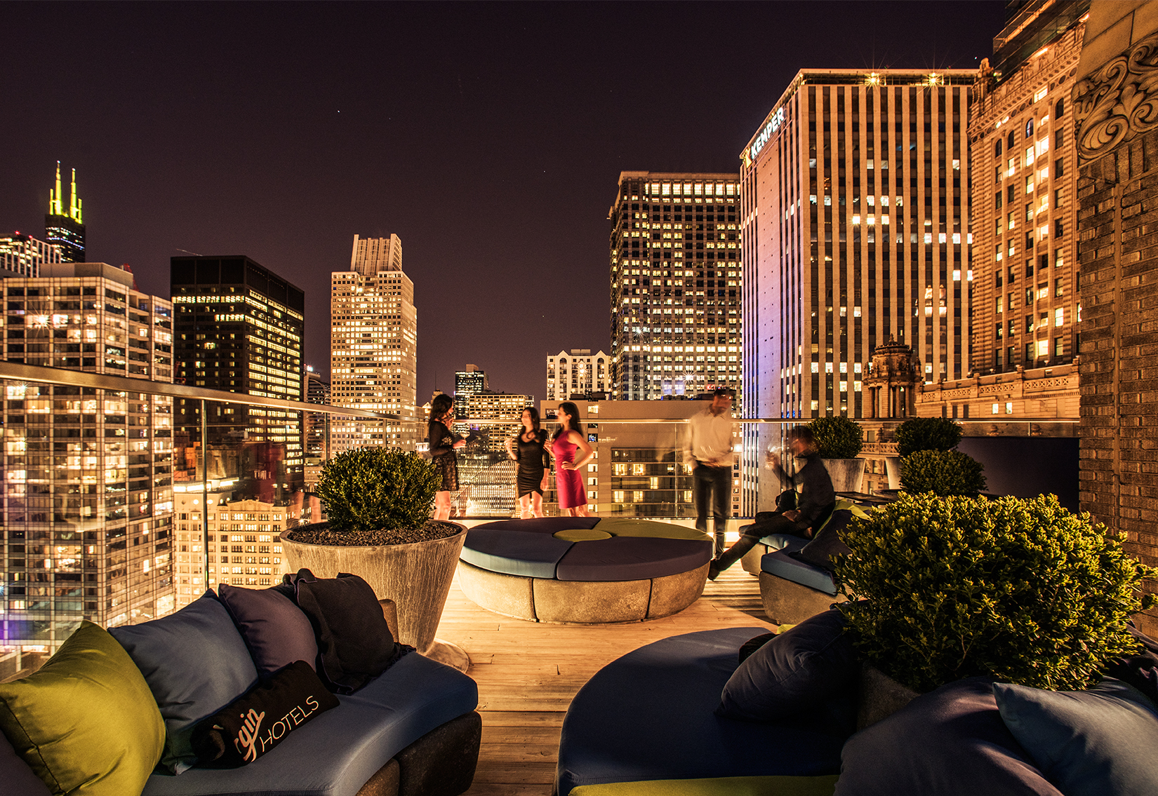 Virgin Hotels Chicago Cerise Outdoors Rooftop Lounging and View