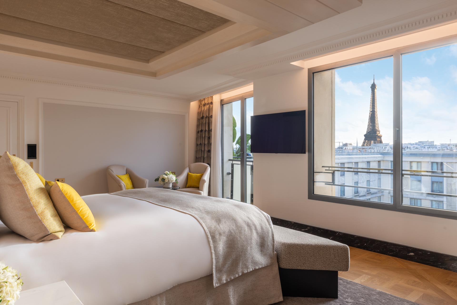 Apartment Eiffel Room
