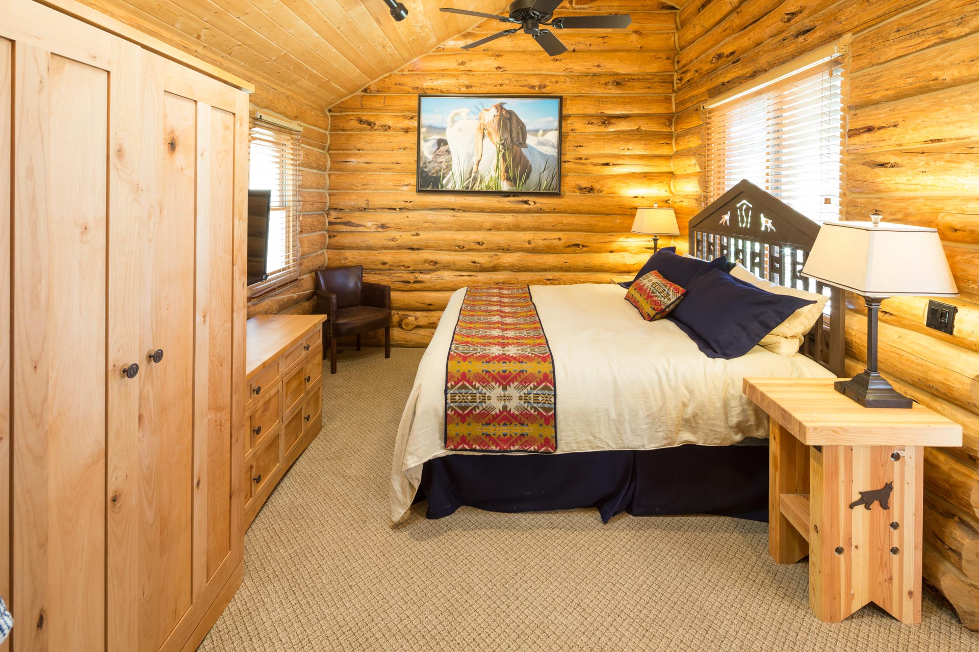 Lakeside Log Cabin Single Room