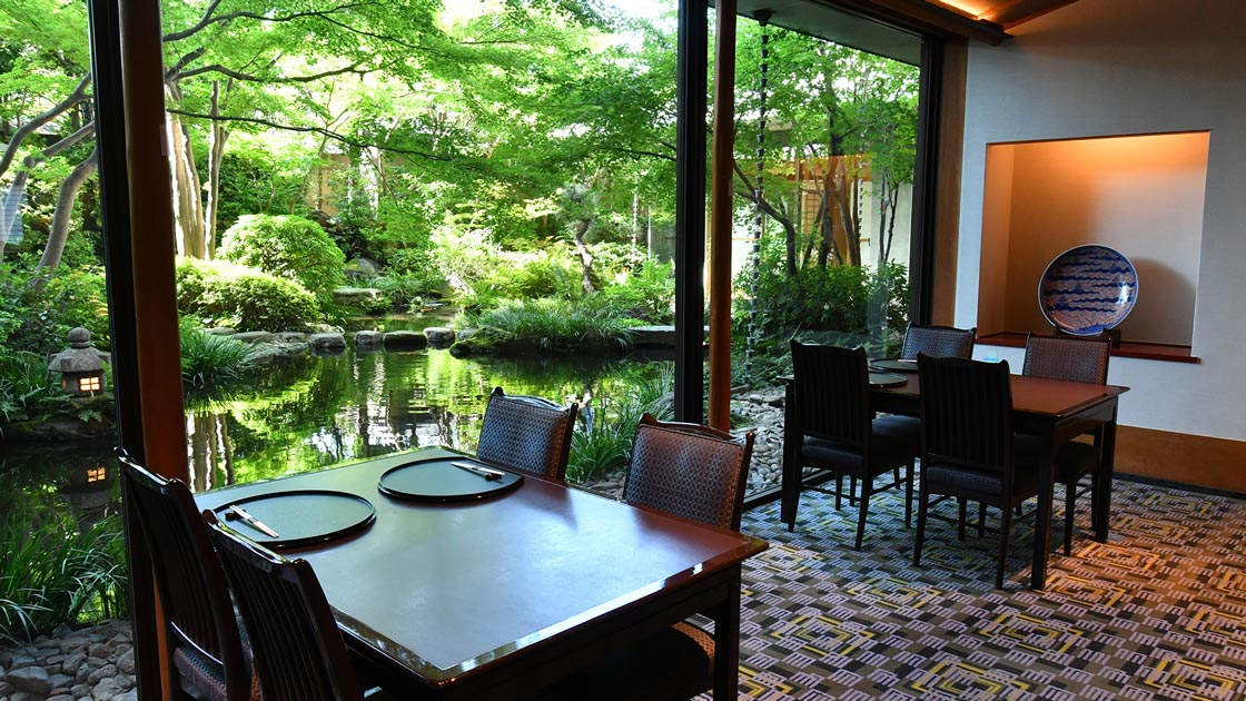 Dining with view of gardens