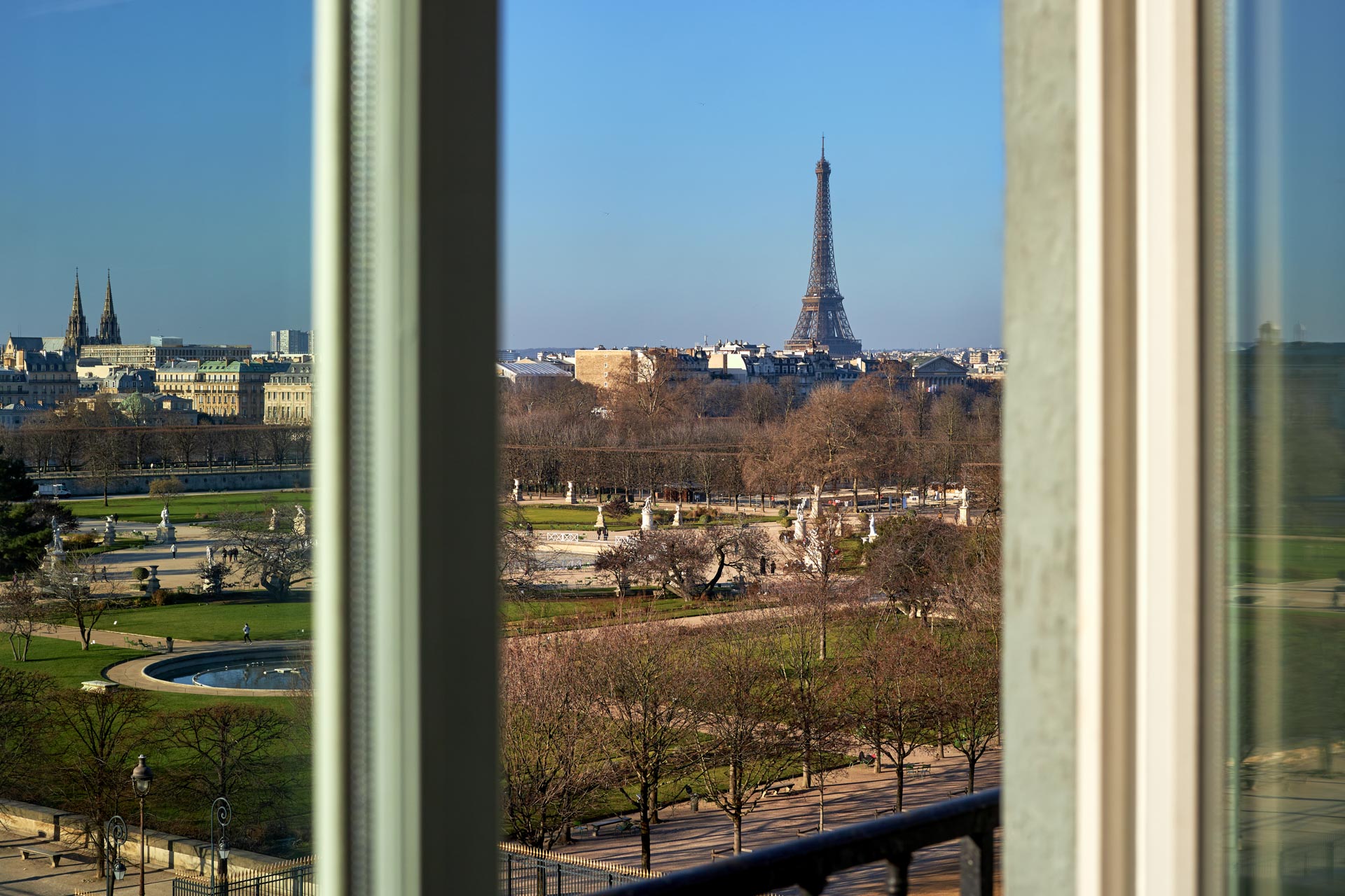 Prestige Eiffel Tower Guest View
