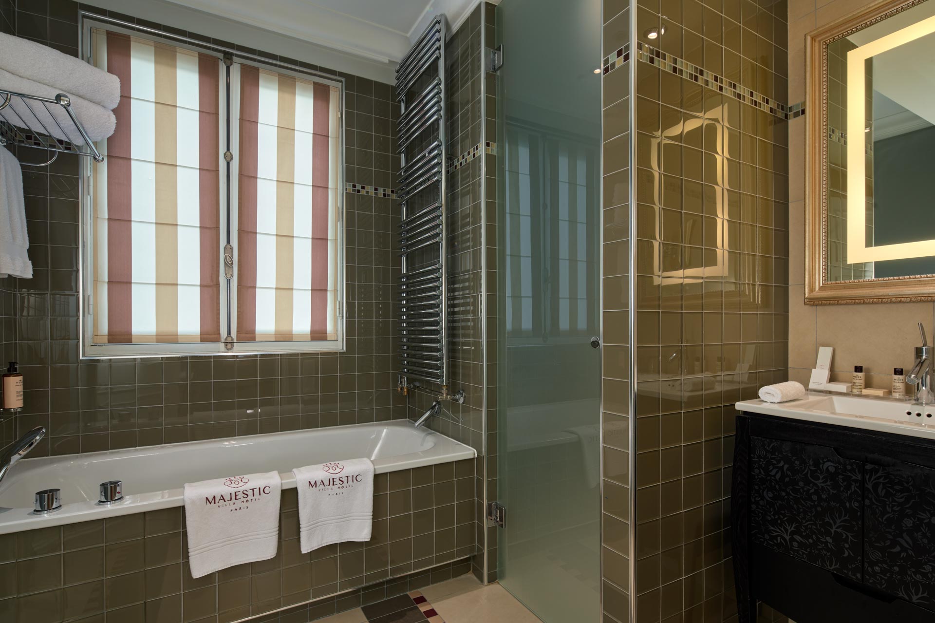 Terrasse Suite Bath