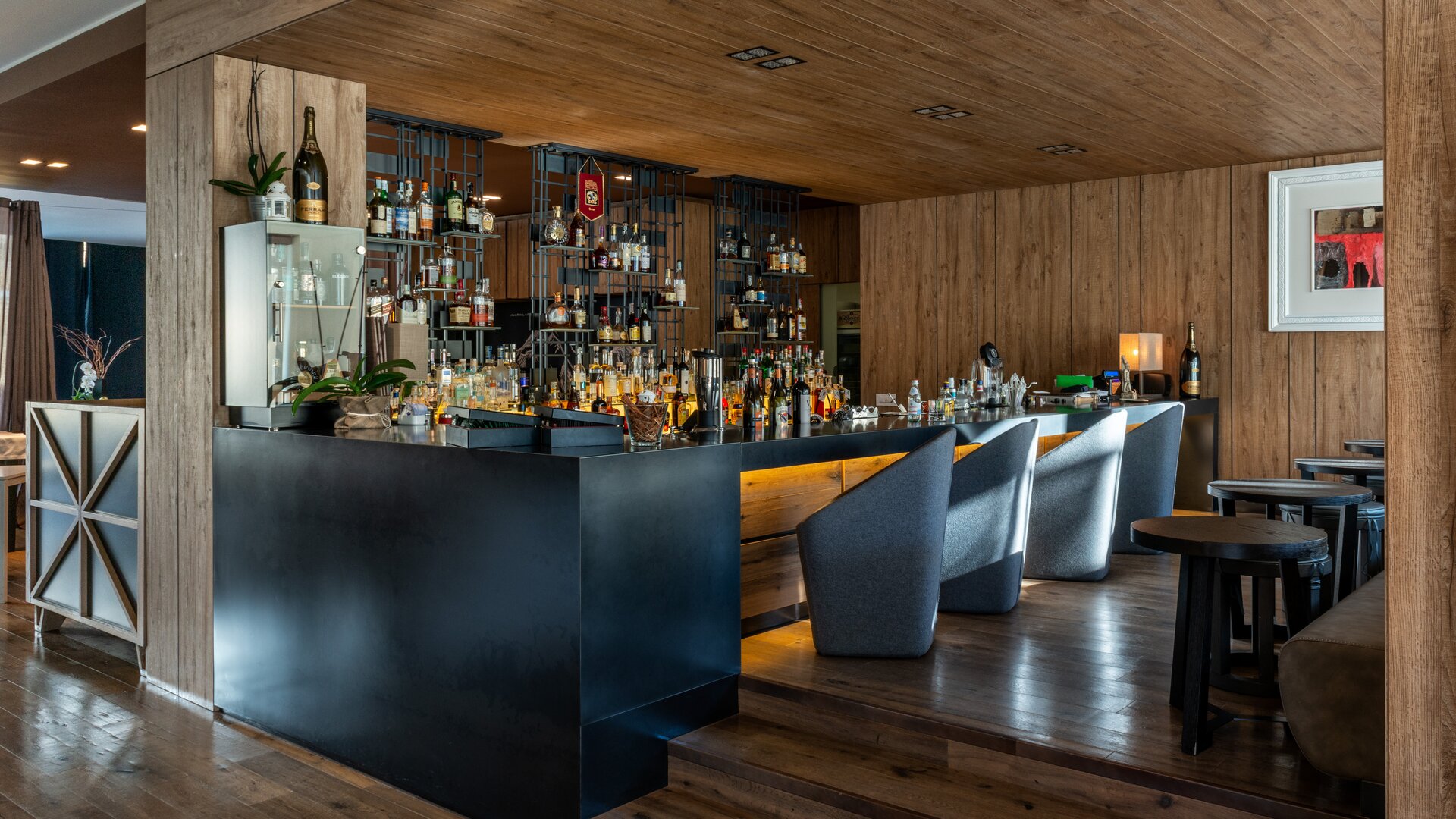 Equinox Lounge Bar