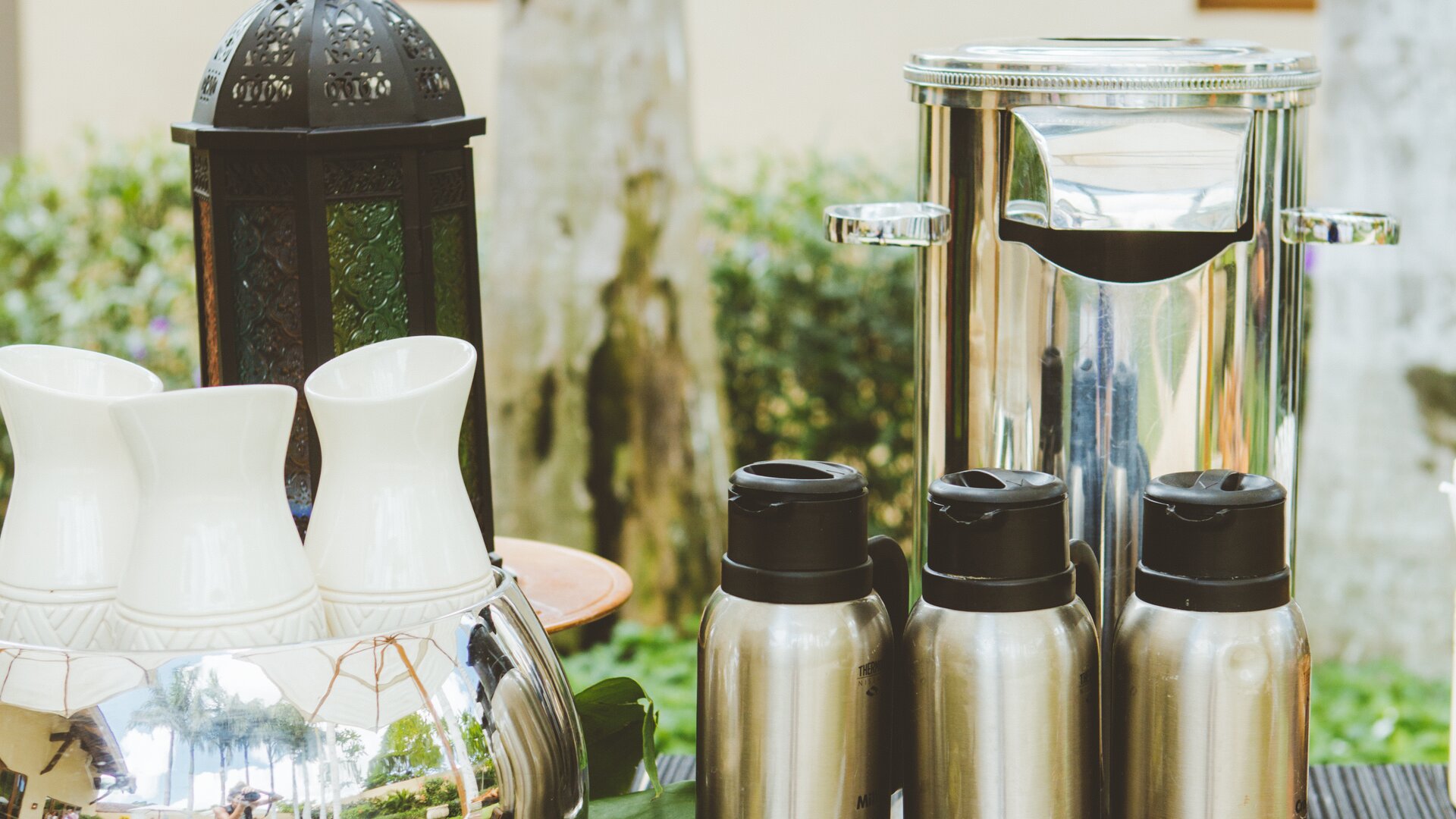 Buffet Amenities Closeup