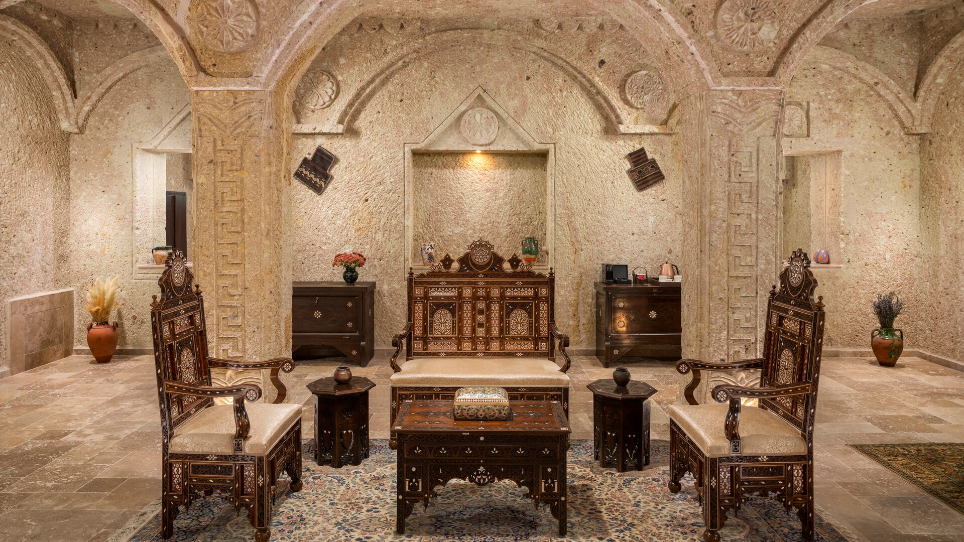 Alaeddin Ali Bey Cave Suite Living Room