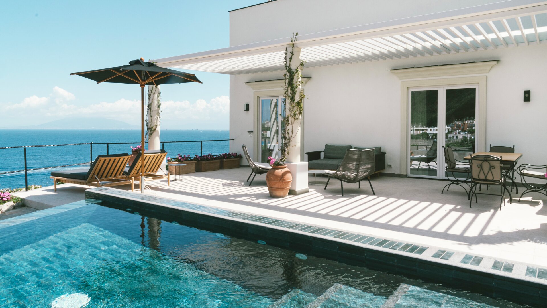 Pool Suite Sea View with Terrace