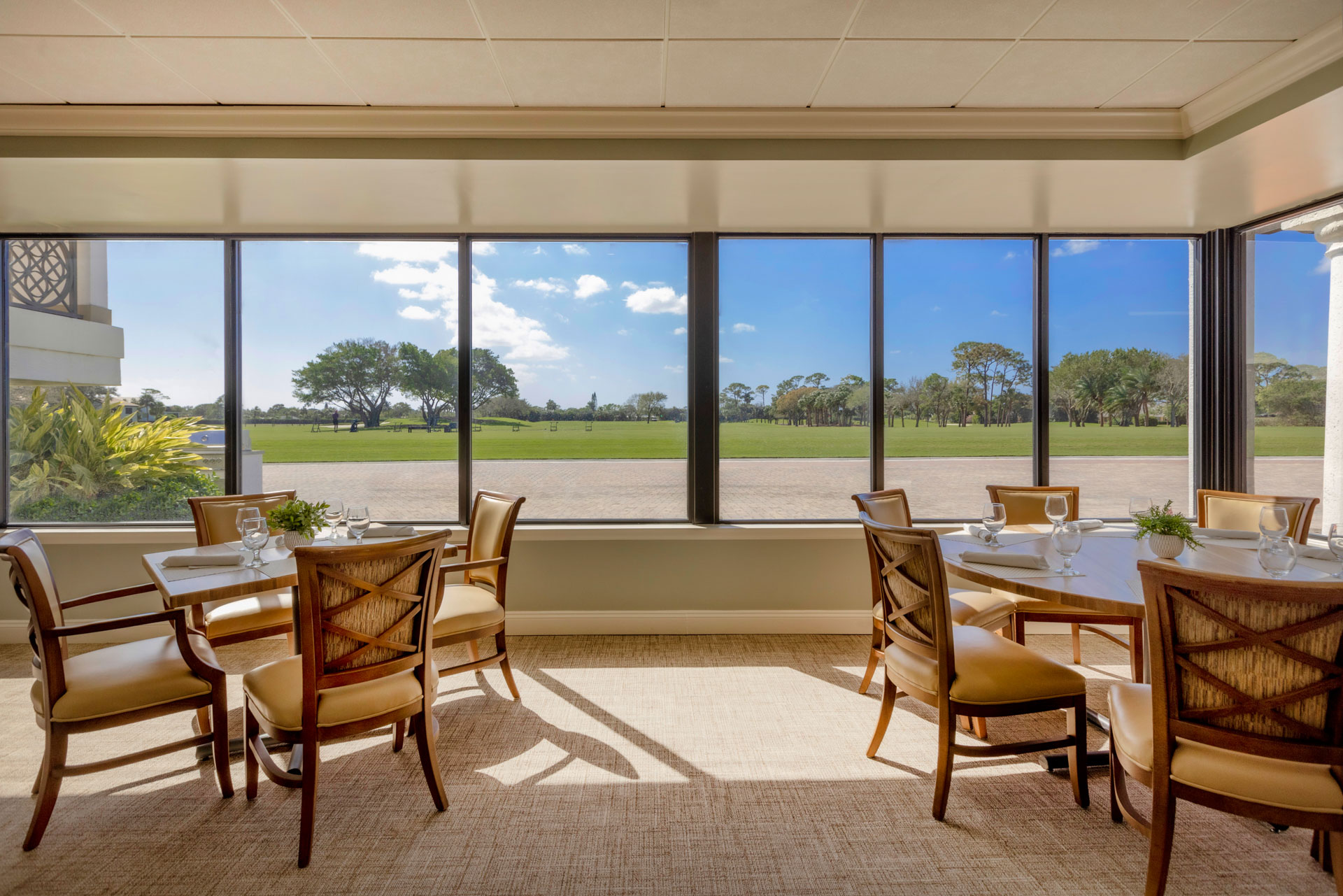 Golf Club Dining