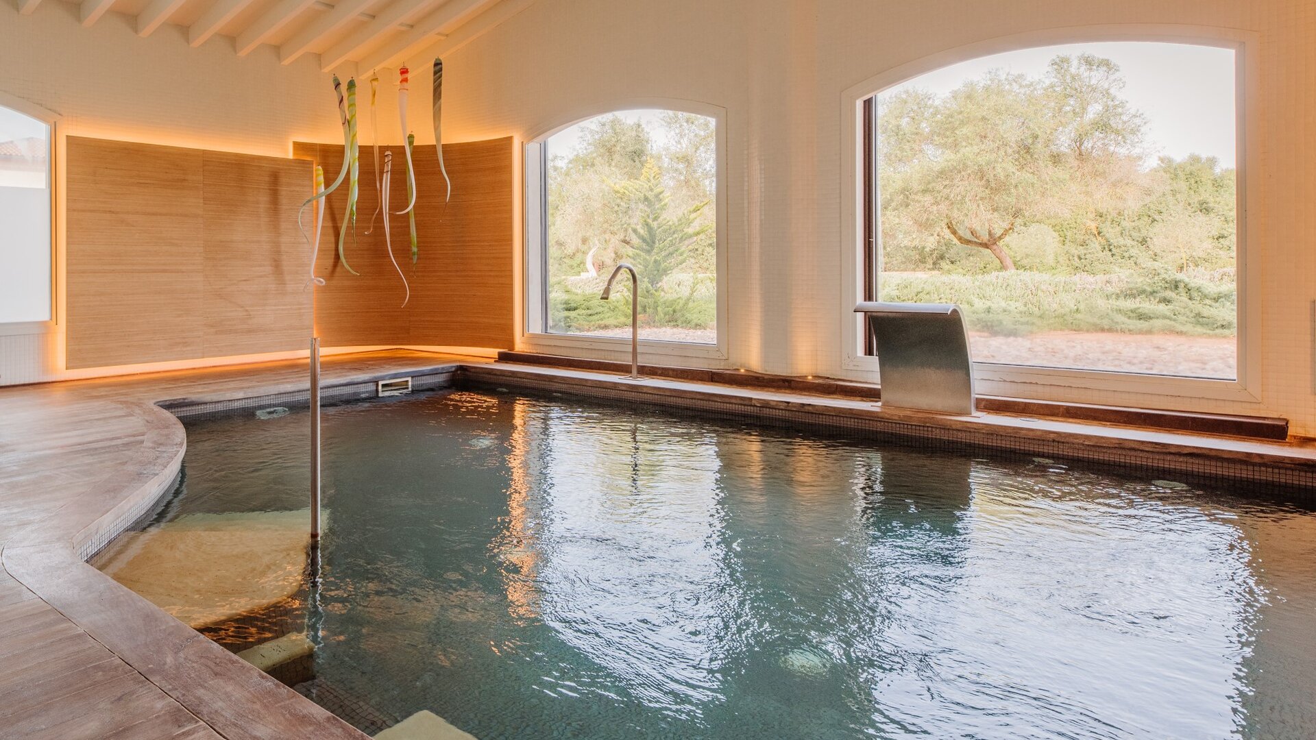 Spa Thermal Indoor Pool