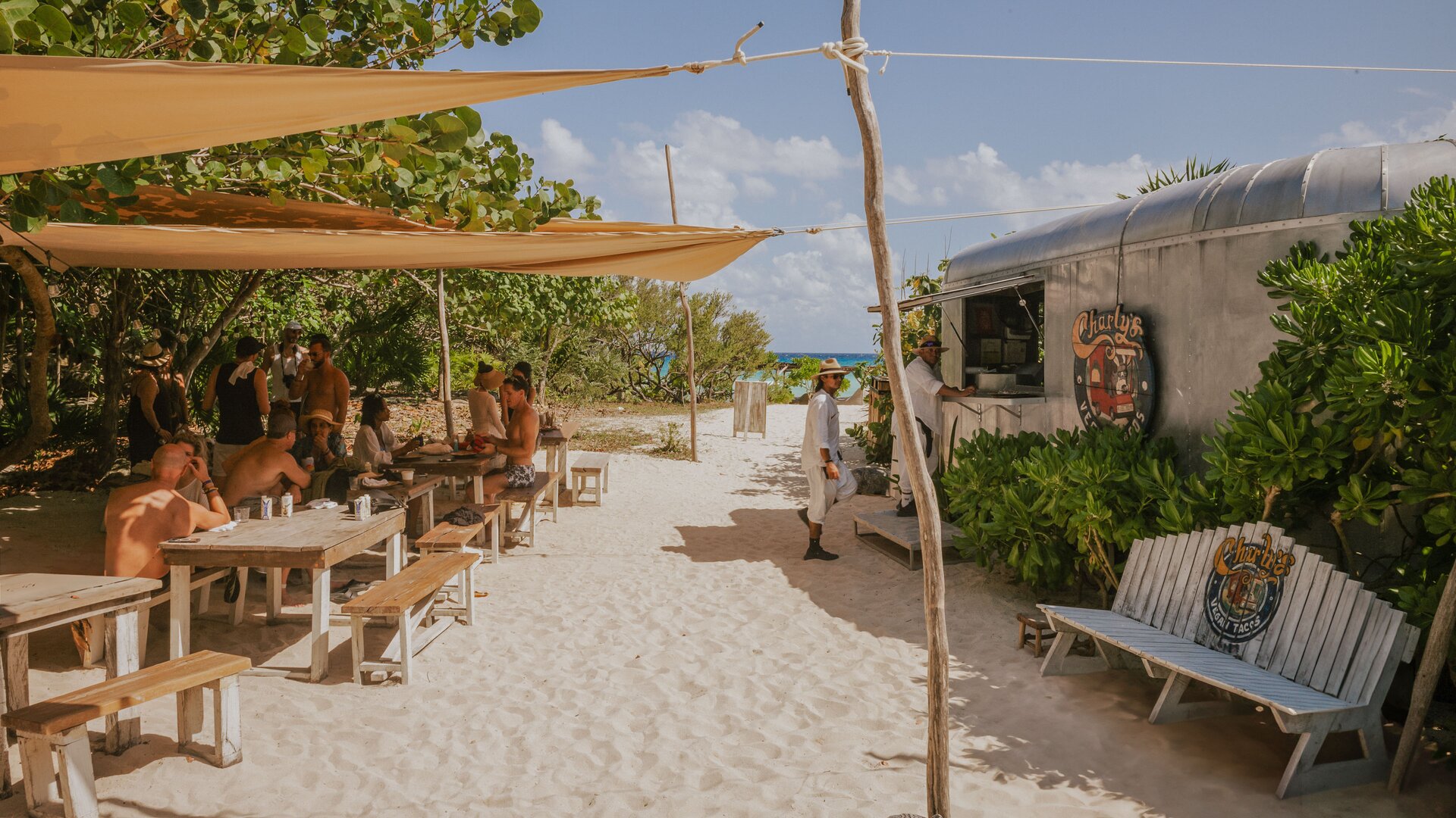 Charly's Vegan Tacos Food Truck Beach Dining