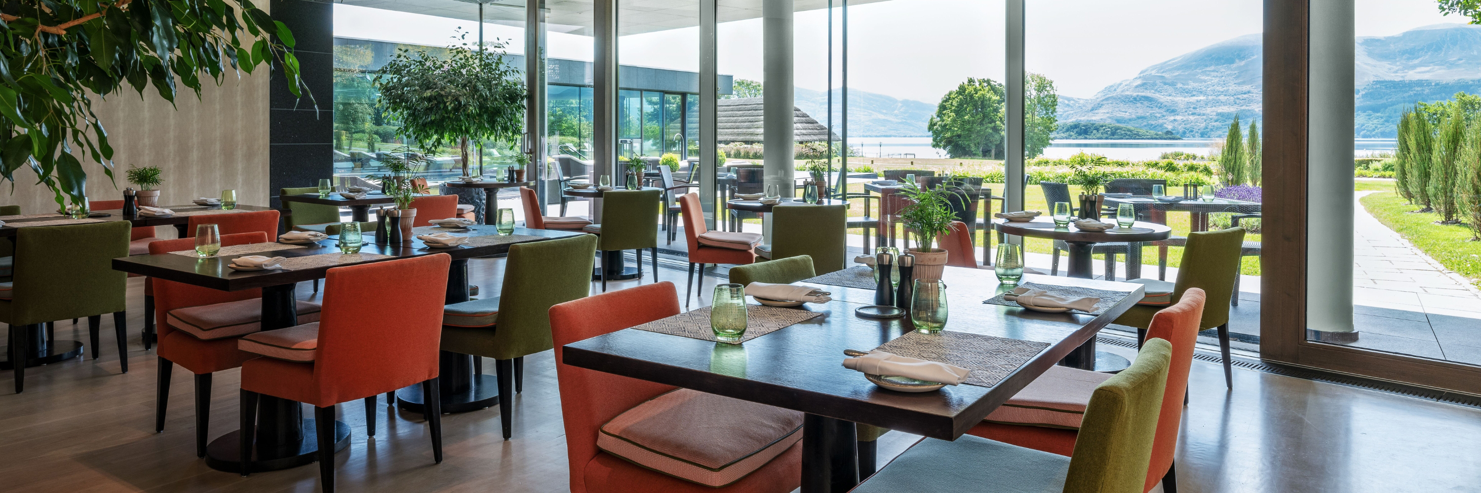 Restaurant with indoor and outdoor seating