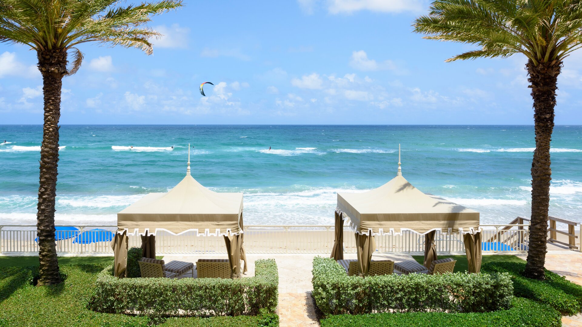 Oceanfront Cabana Lounges