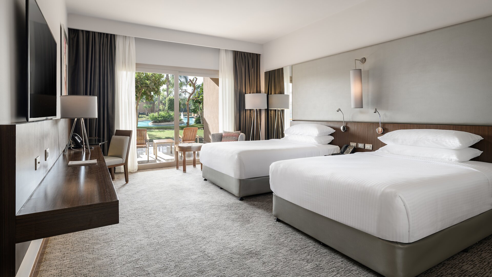 Club Deluxe Twin Guest Room