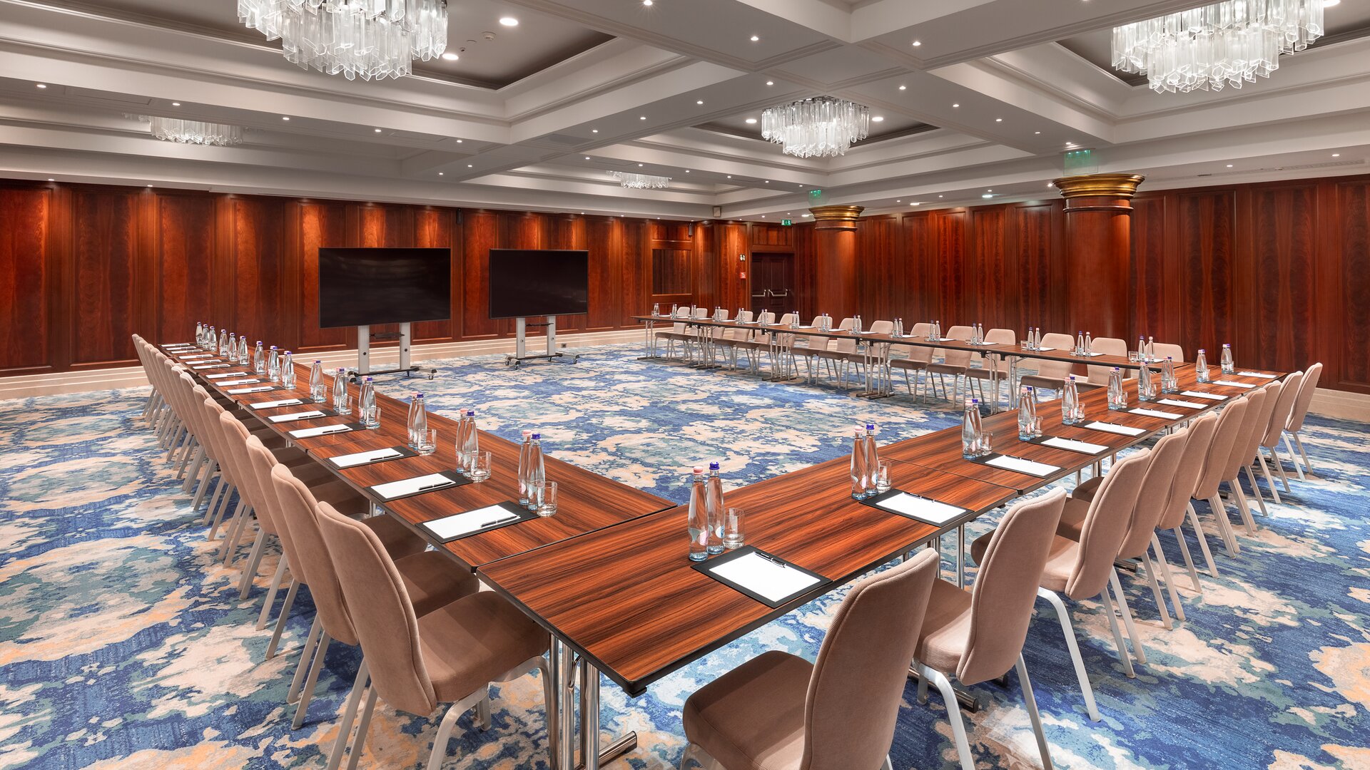 U-Shape Setup Event Space