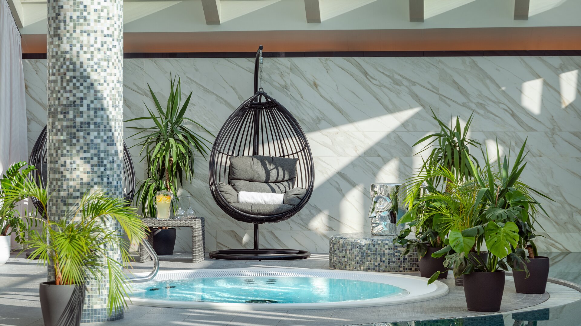 Jacuzzi