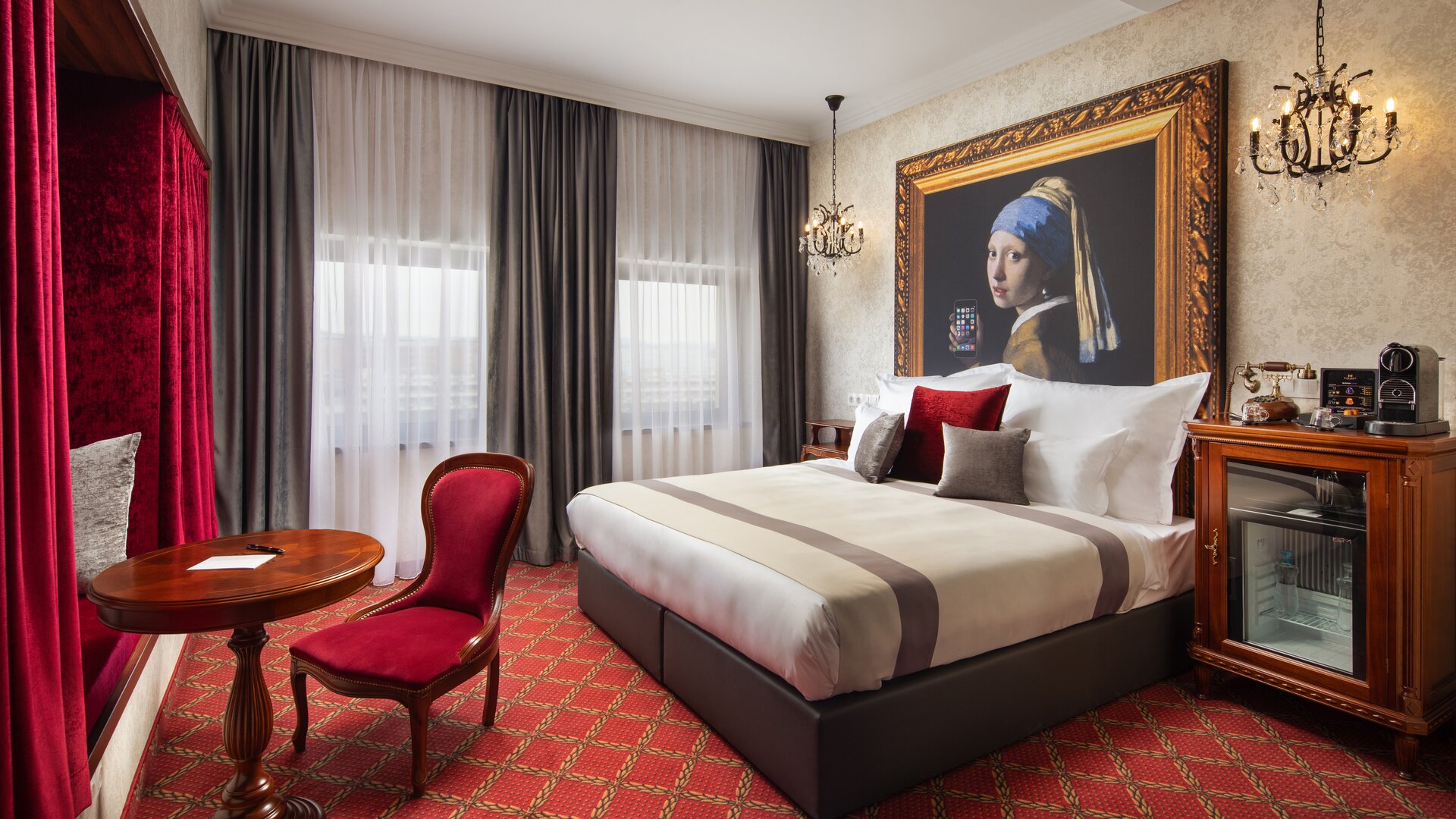 Deluxe King Guest Room