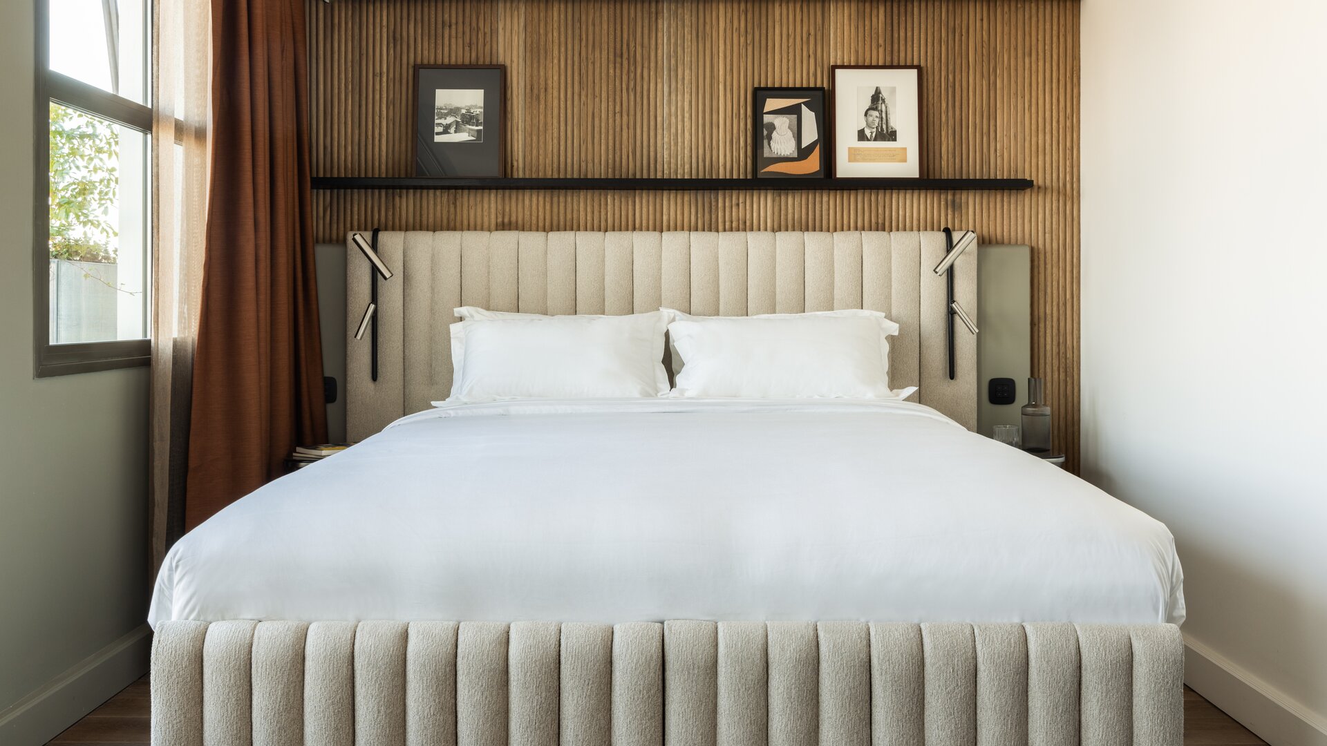 Signature Terrace Guest Room