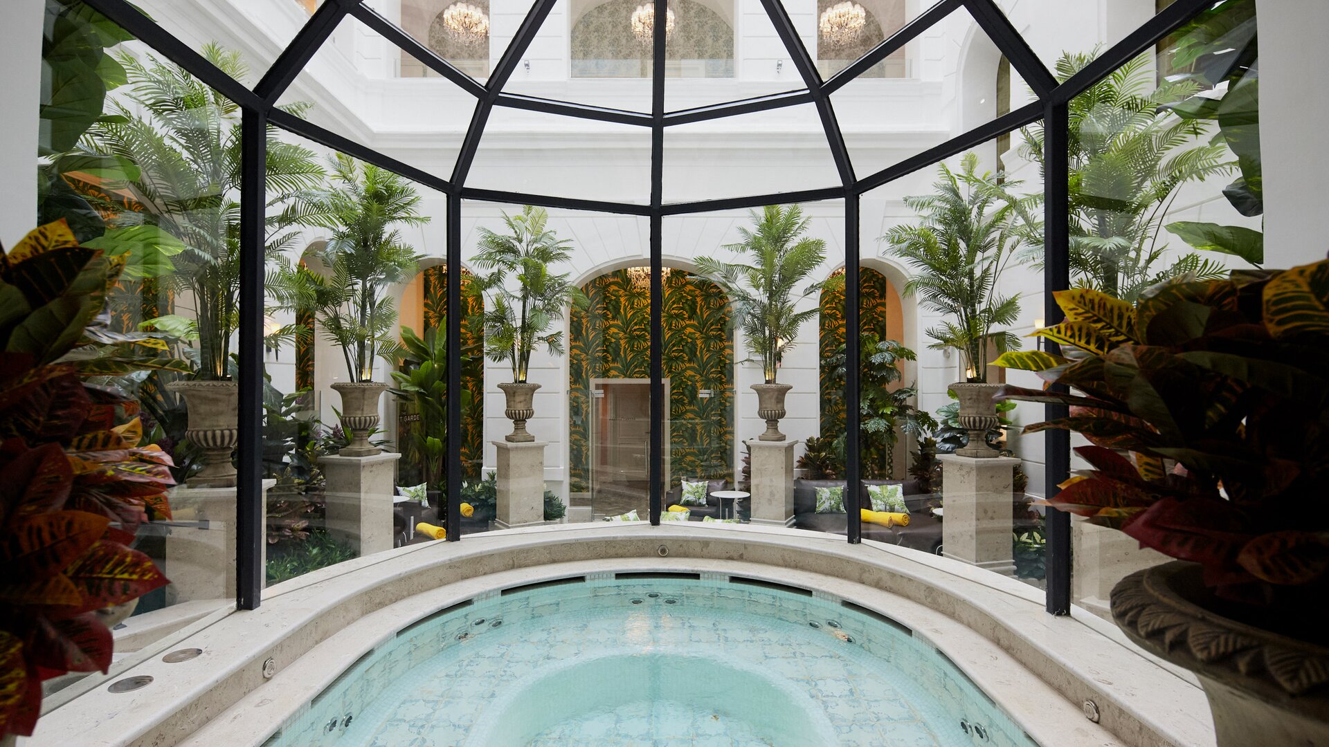 The Secret Garden Spa Pool View