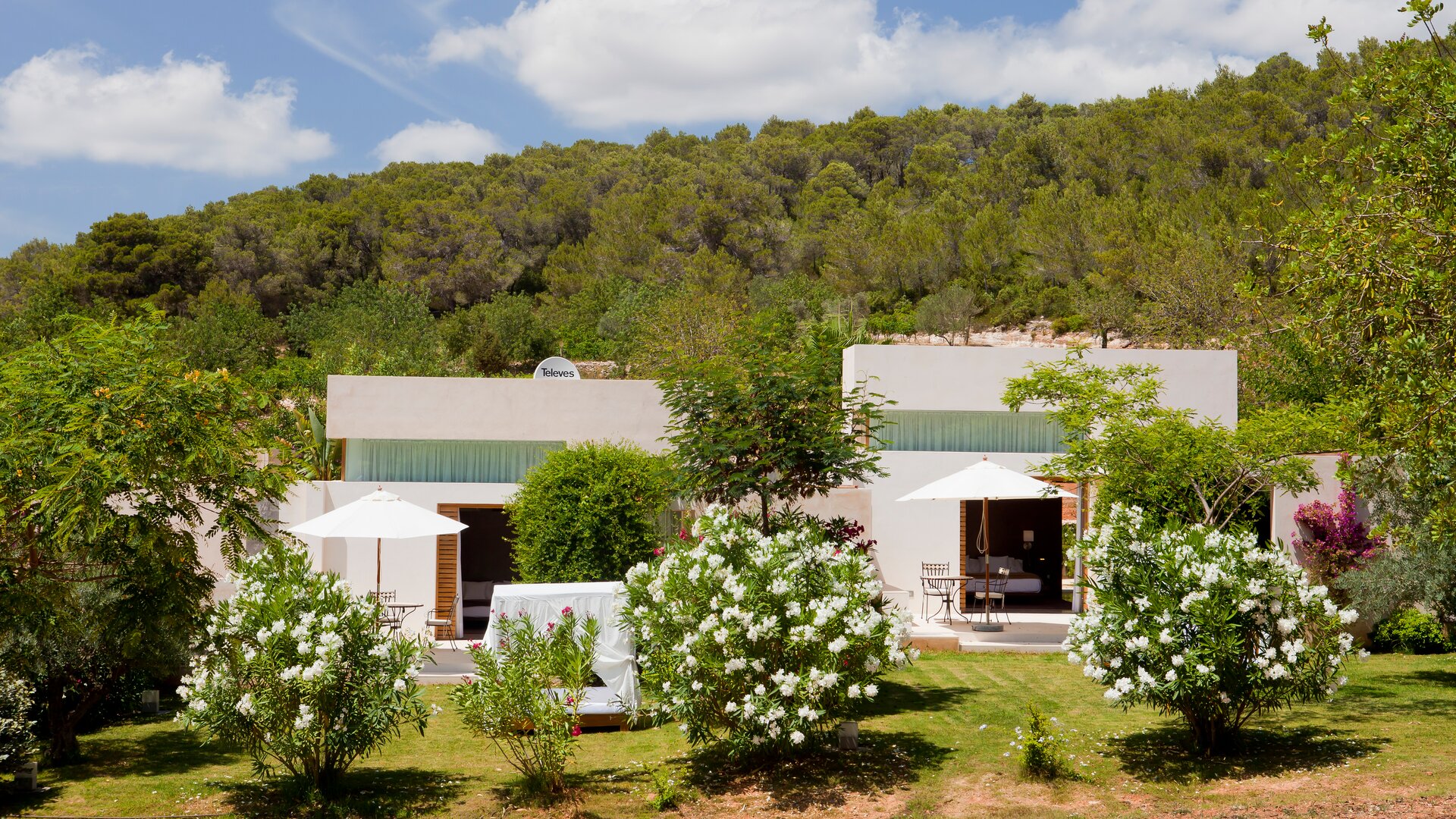 One Bedroom Villa Exteriors