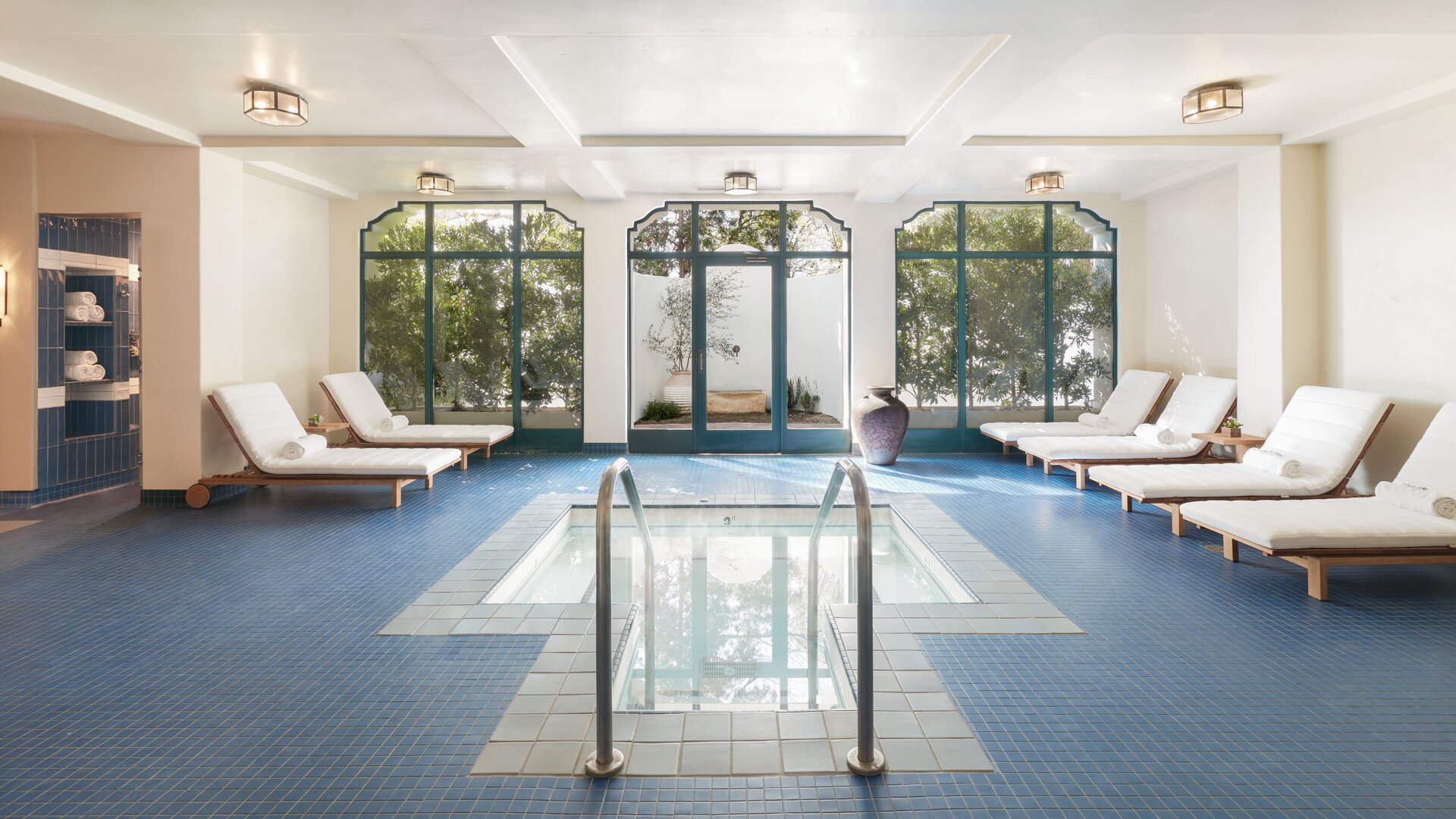 Spa Lounge and Pool