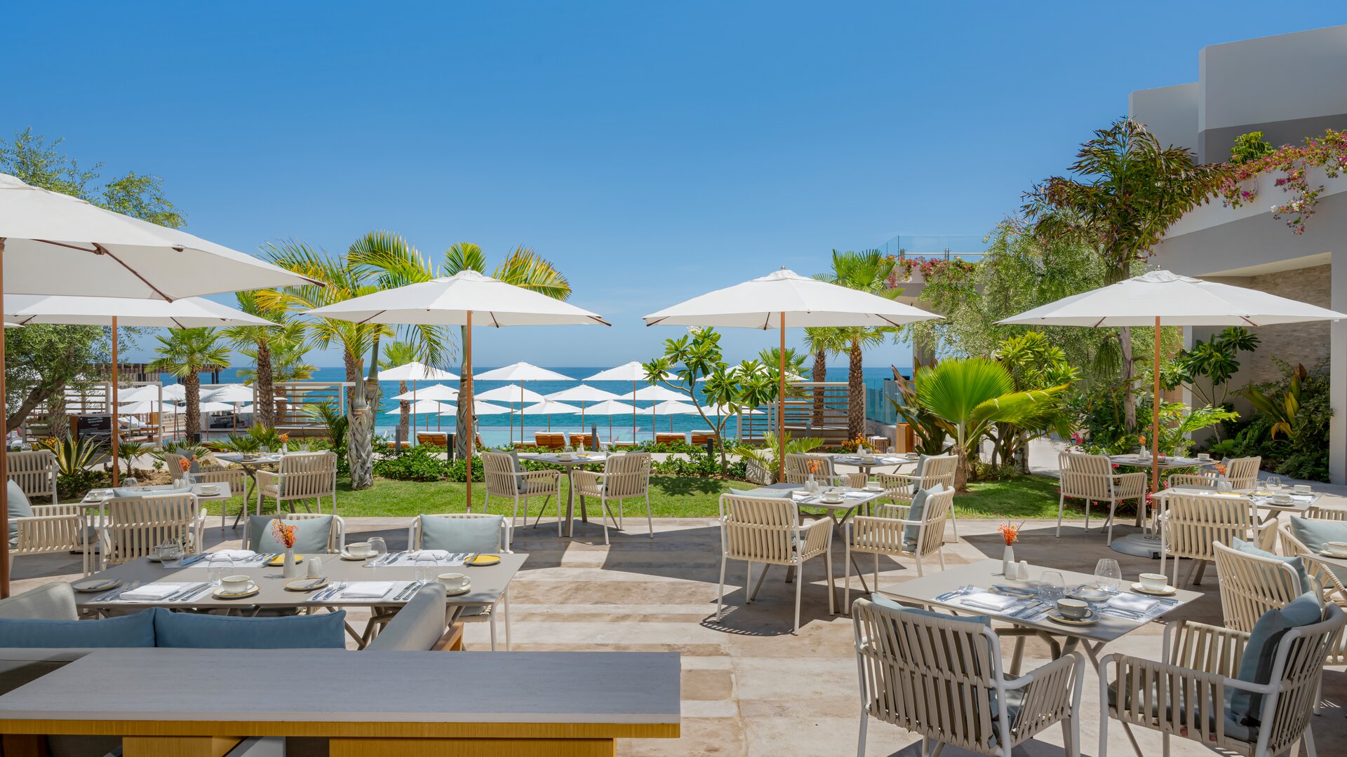 Del Mar Restaurant Outdoor Dining with Ocean View