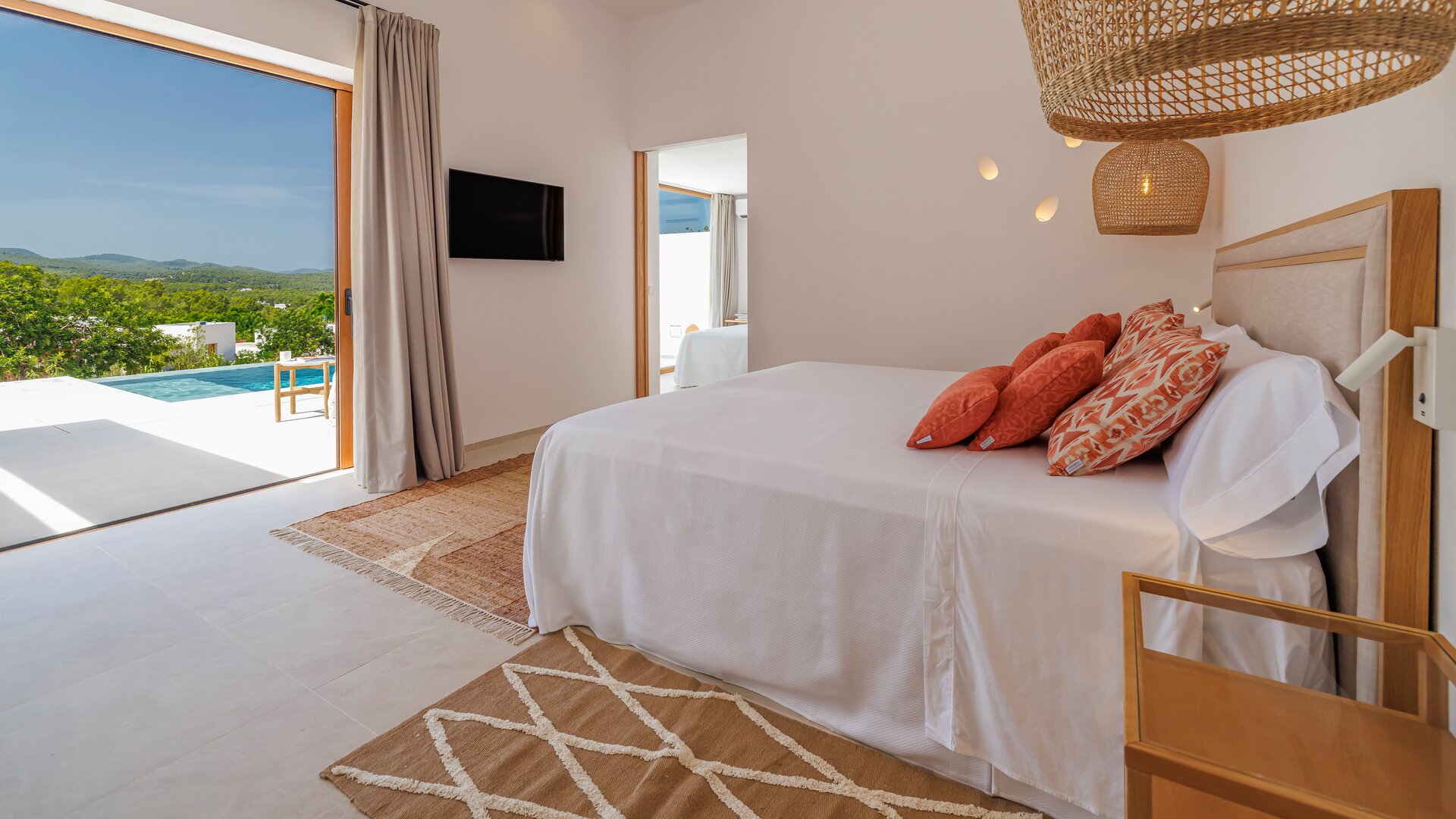 Deluxe Suite Villa Bedroom