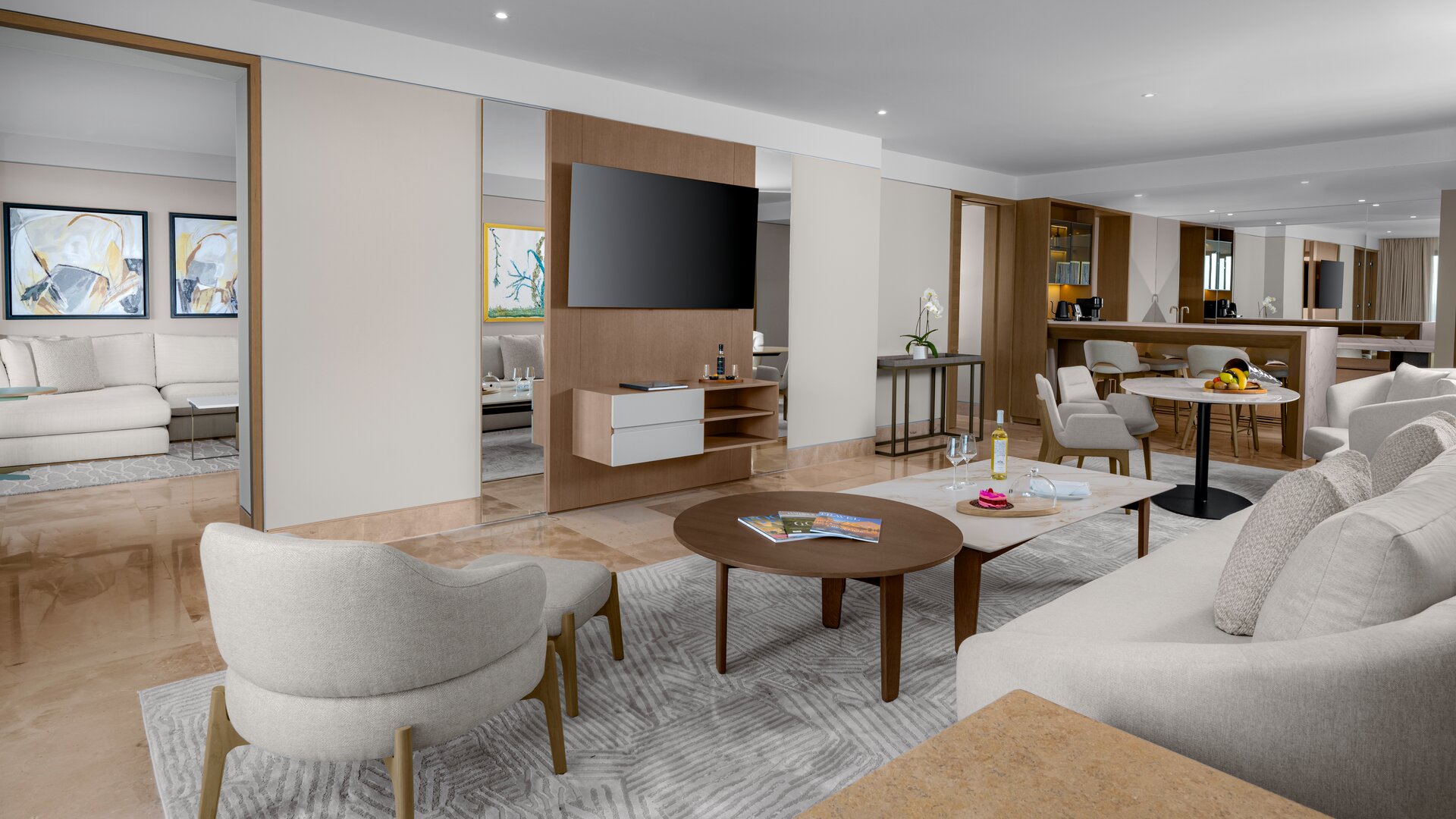 Elite King Suite Living Area