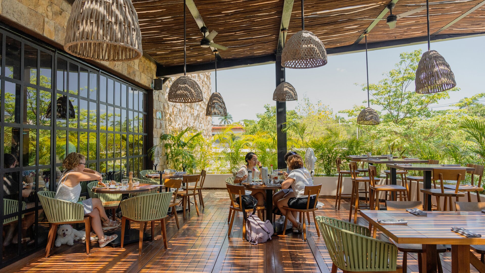 Ecume Restaurant Outdoor Seating