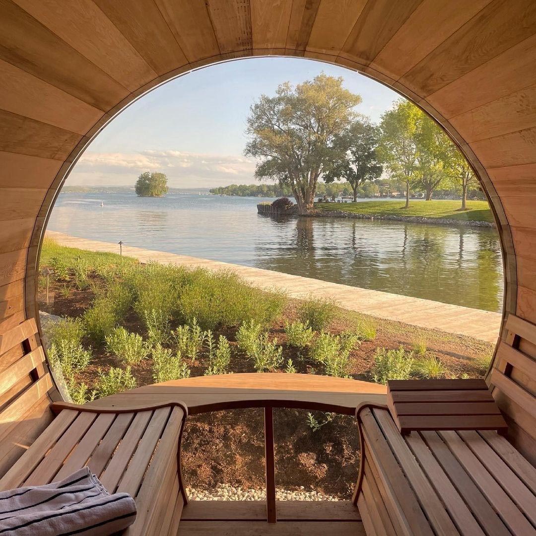 Private outdoor spa with lakeview