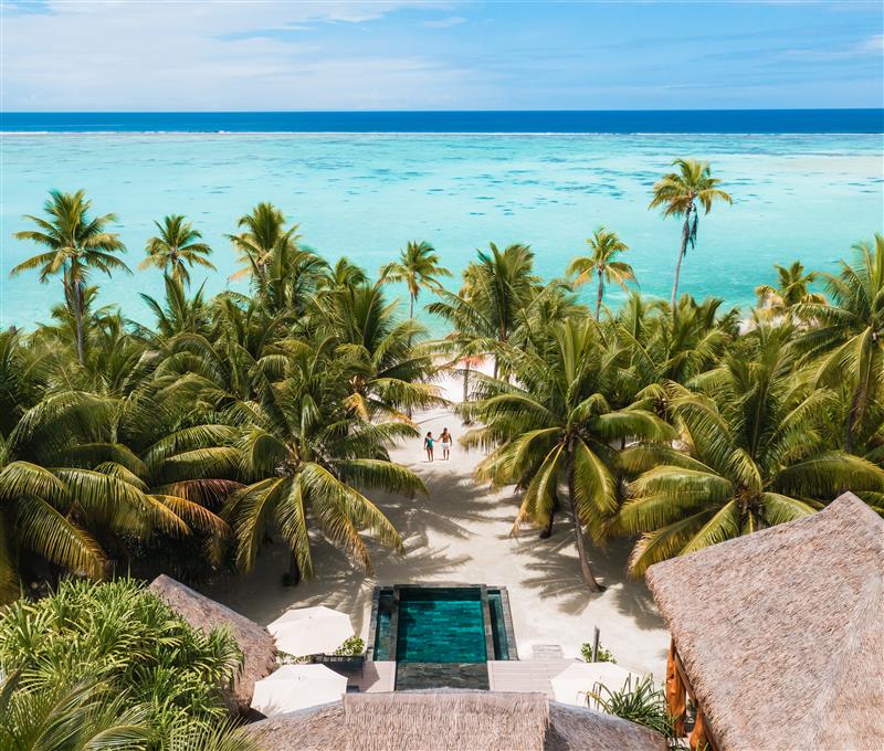 2-Bedroom Villa - Couple on Private Beach