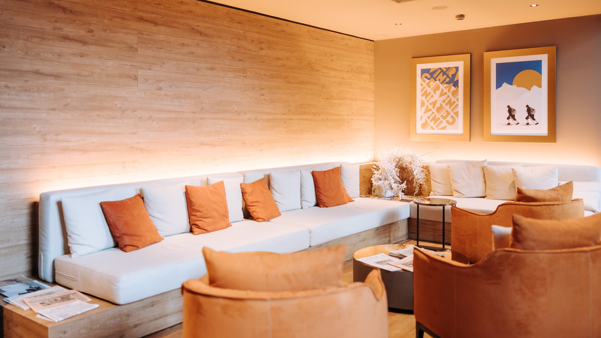 Lobby Corner Lounge Area