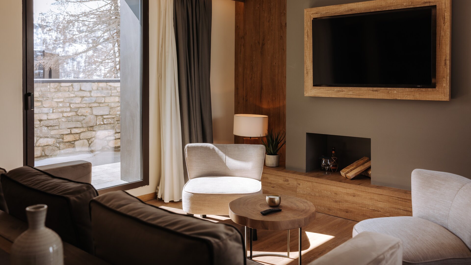 Matterhorn Suite Living Area