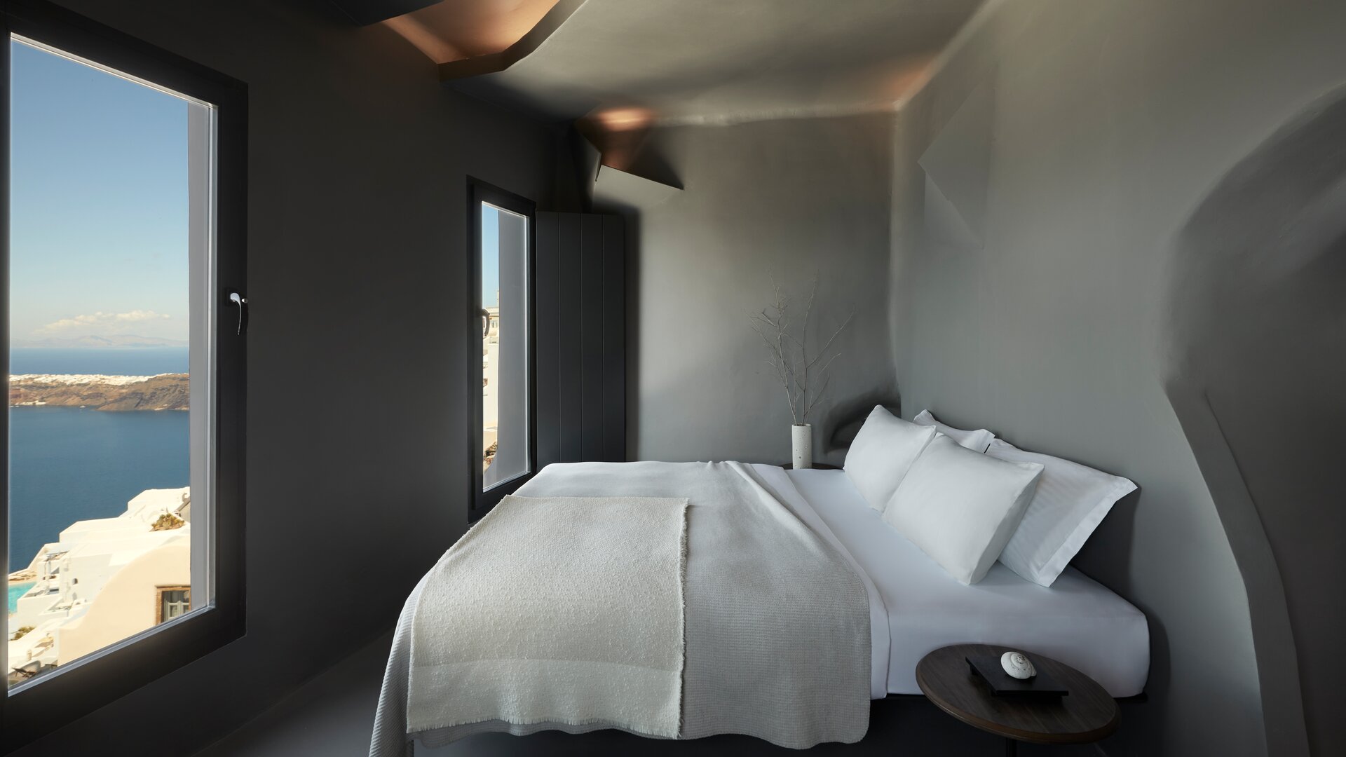 Caldera Guest Room Sunset View with Heated Plunge Pool | Bed Area