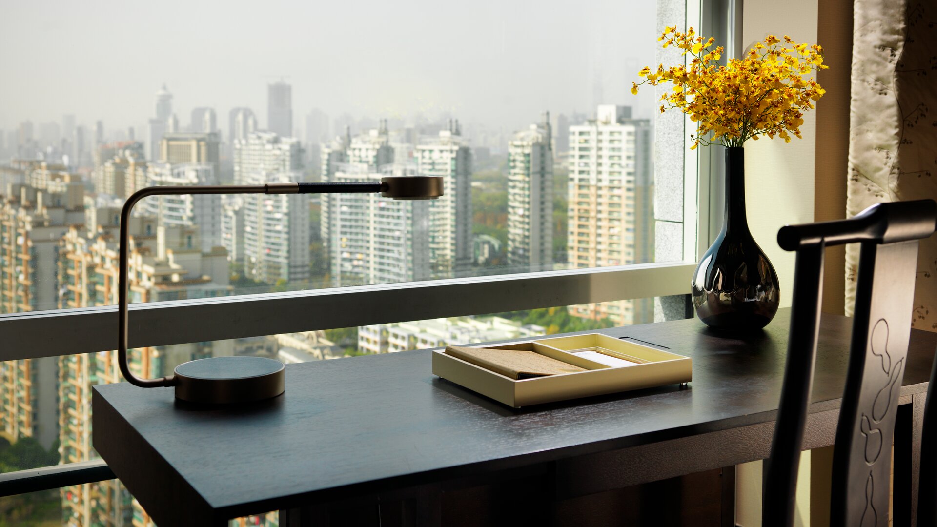 Deluxe King Suite Desk or Office Space