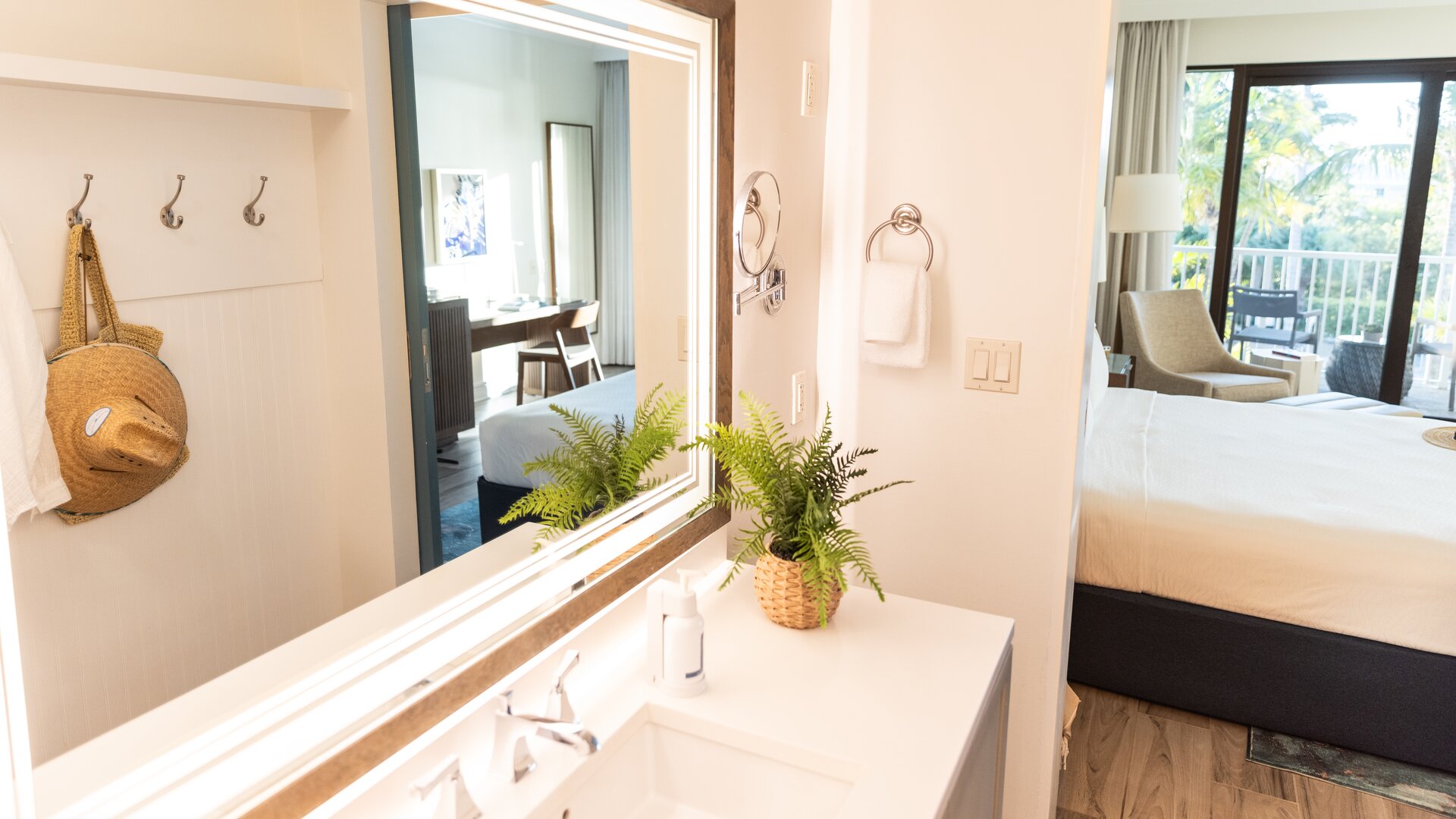 Resort King Guestroom Bathroom View to Bedroom