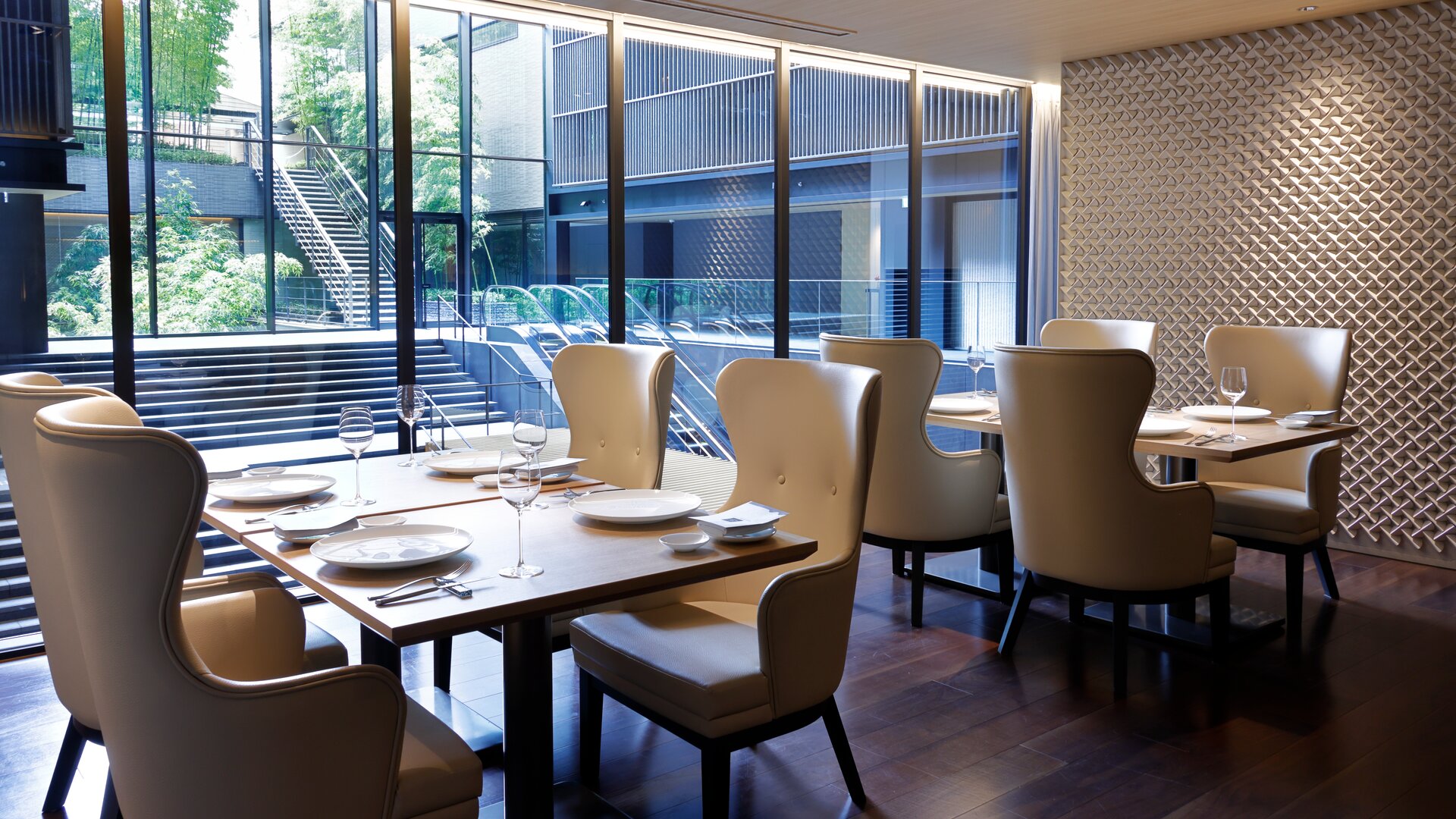 Scalae Restaurant Dining Seating
