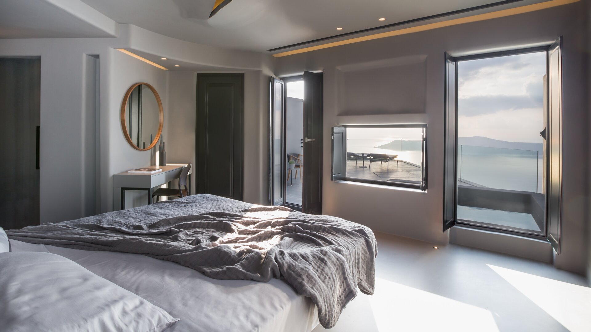 Signature Suite Sunset View with Heated Plunge Pool | Bed Area
