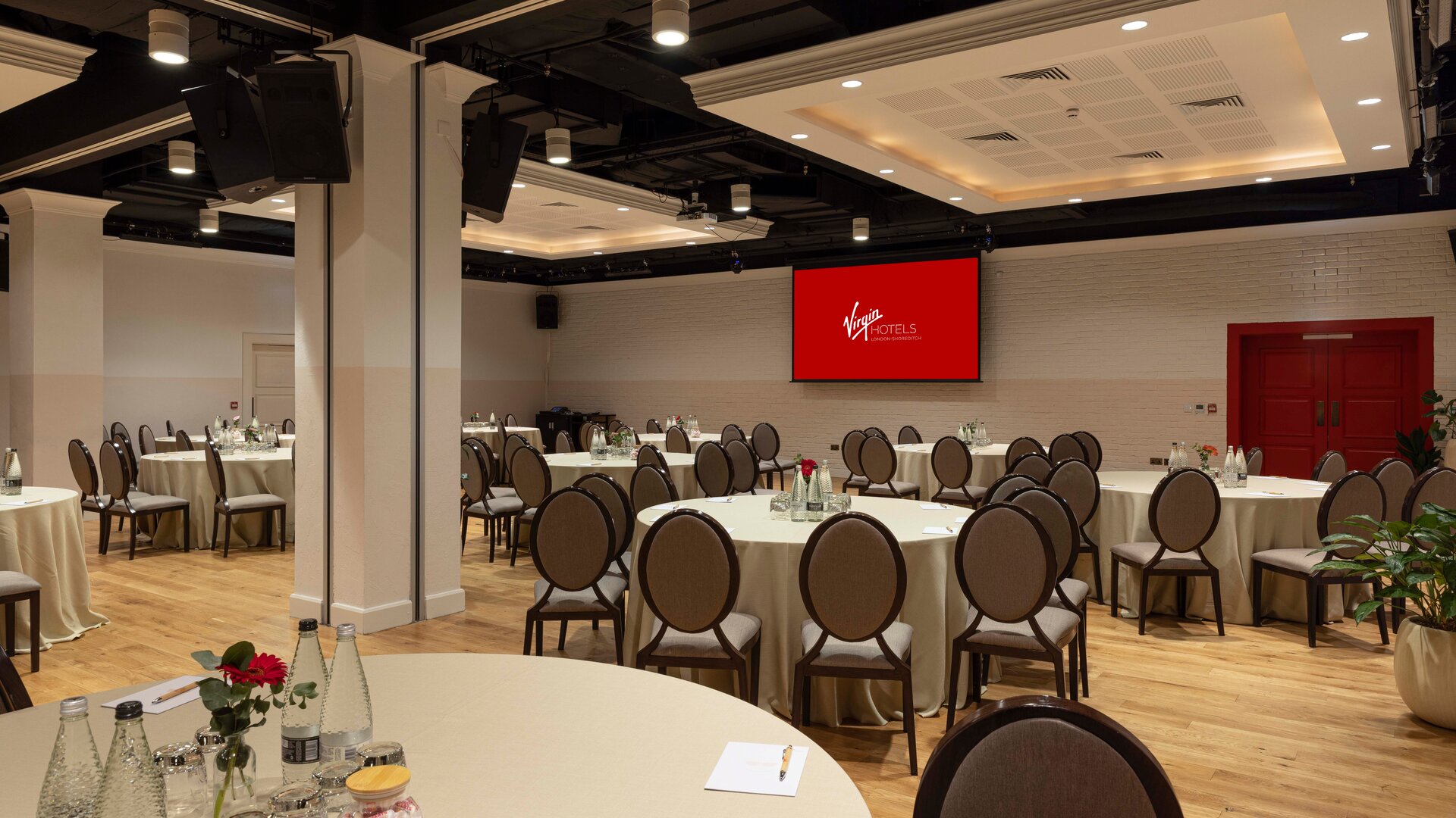 The Manor Event Space Round Table Setting