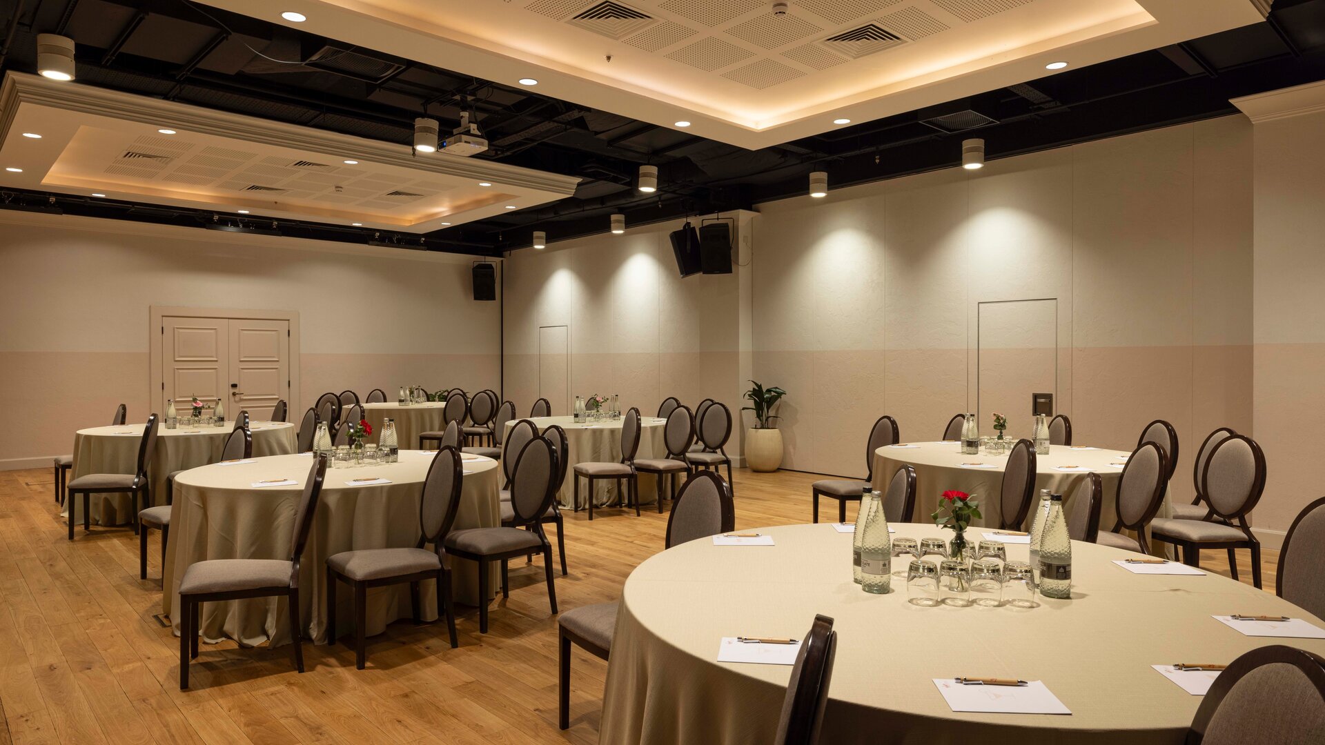 The Manor Event Space Round Table Setting