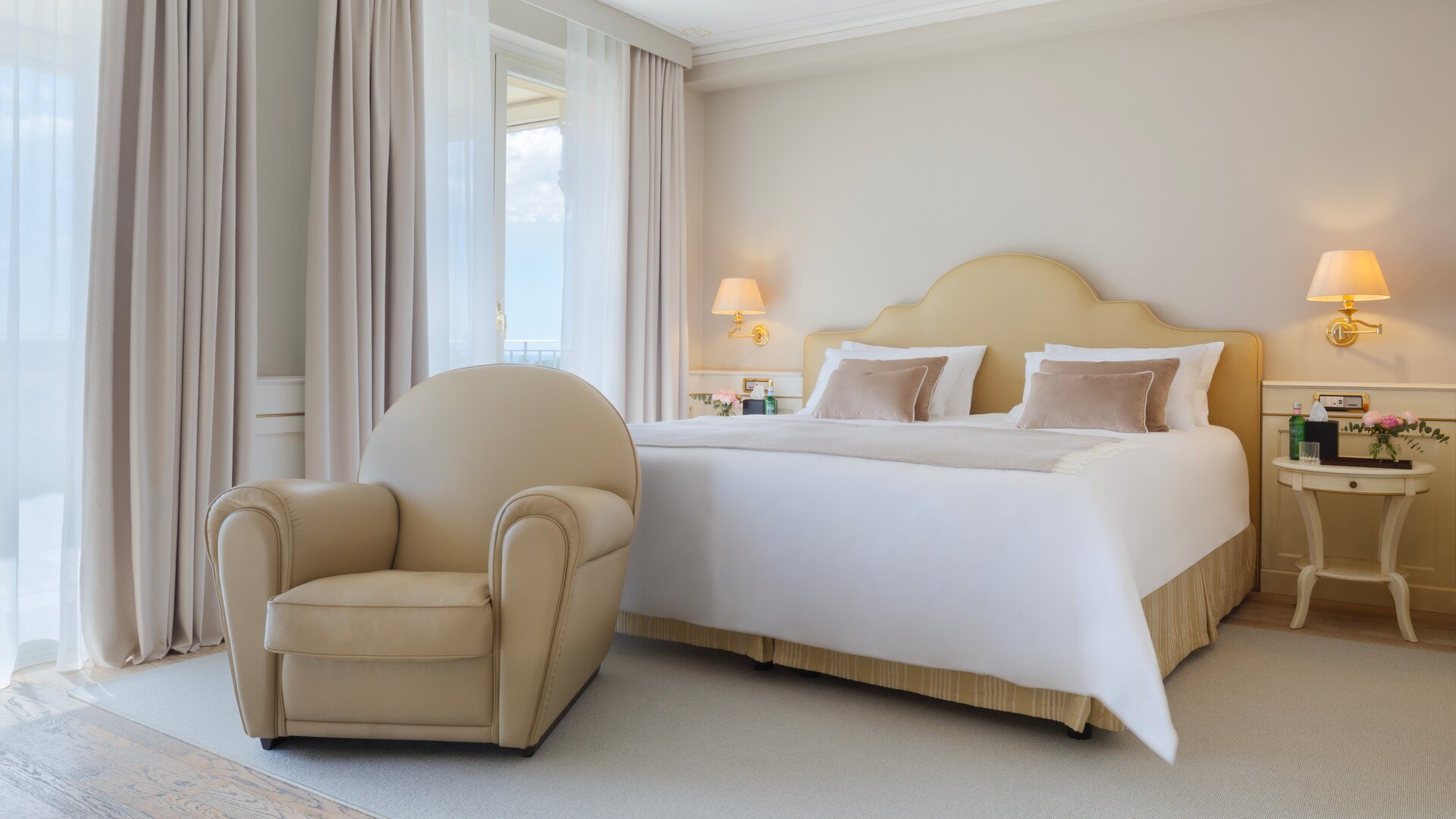 Deluxe Suite Bedroom