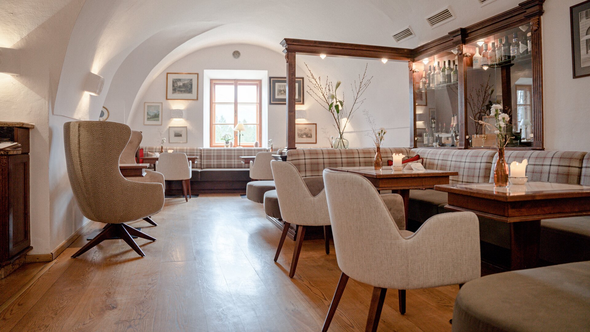 Schloss Cafe & Bar