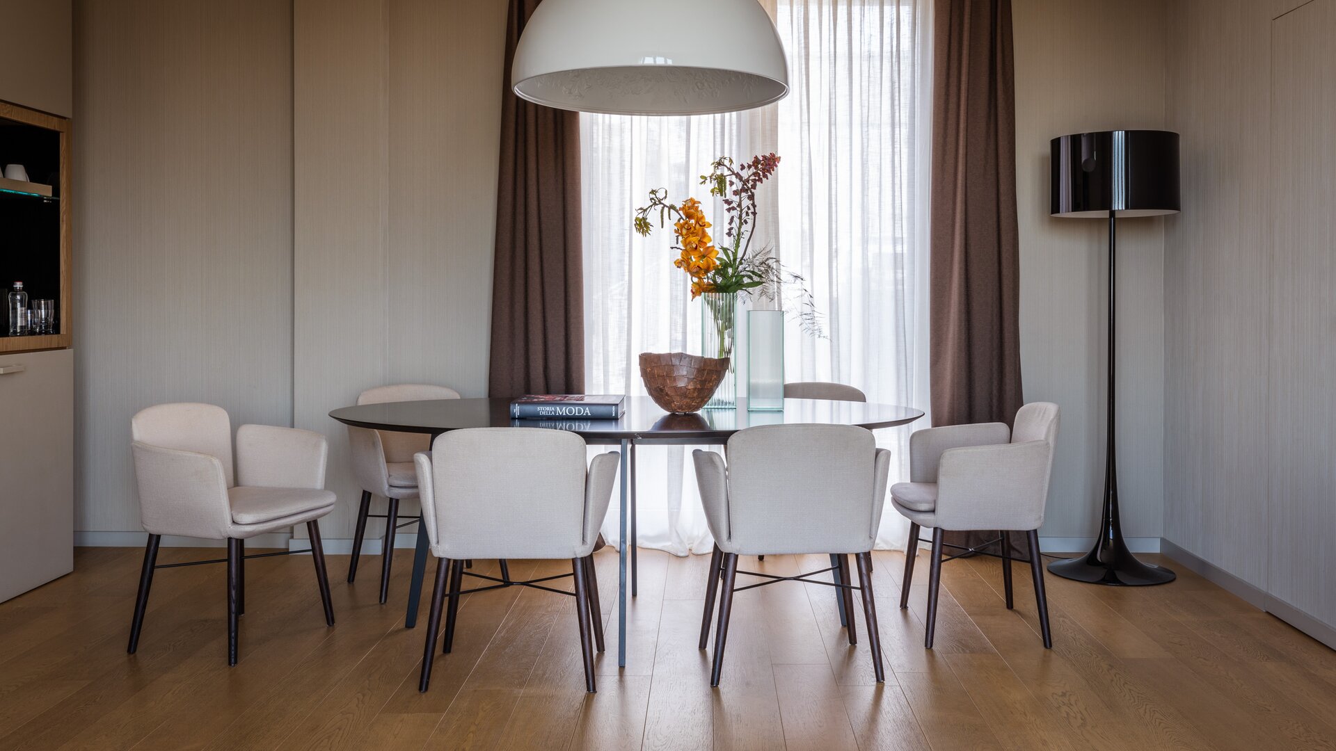 Colombo Suite Dining Room
