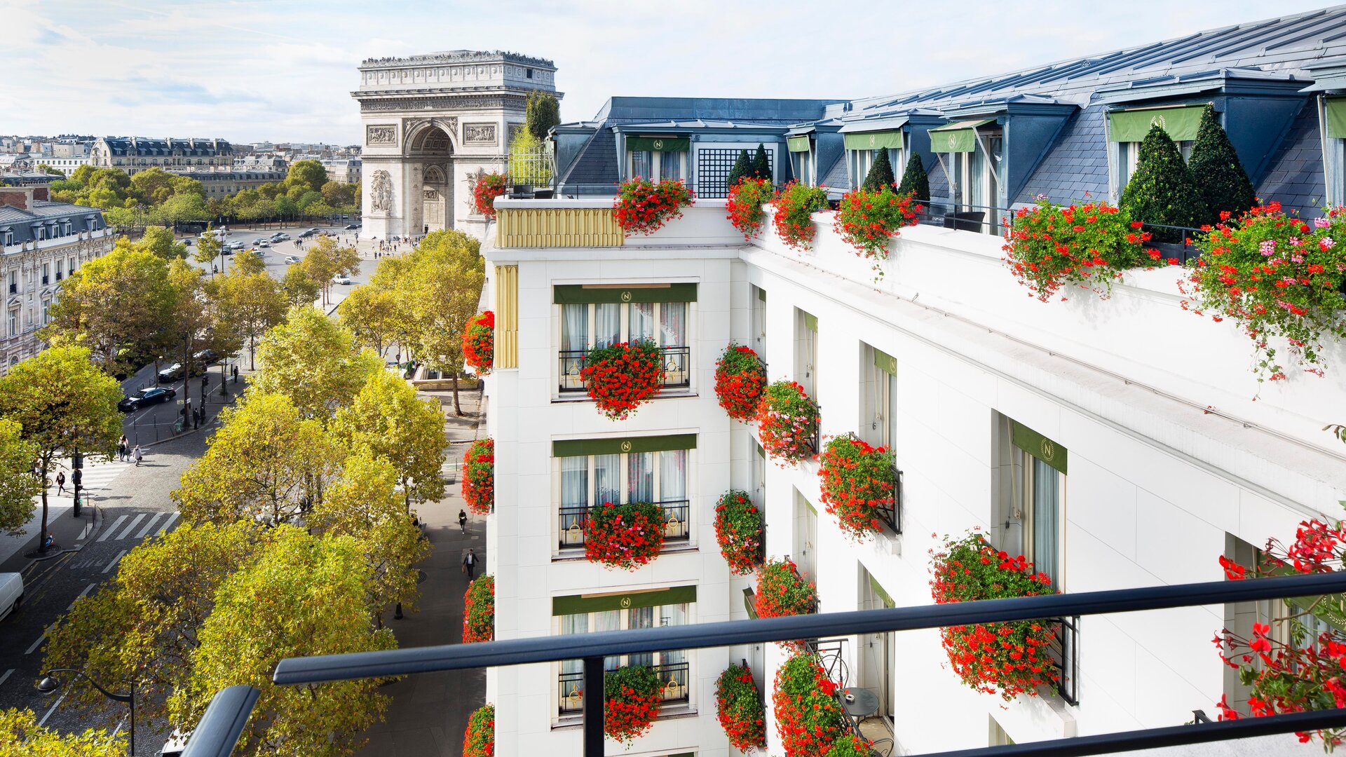 Exterior View with Arc de Triomphe in Background