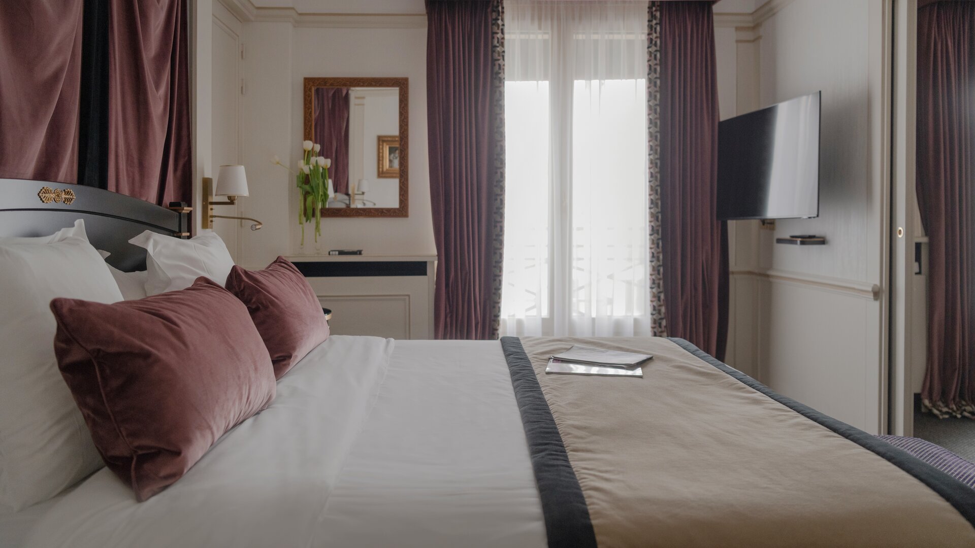 Avenue Suite Bed
