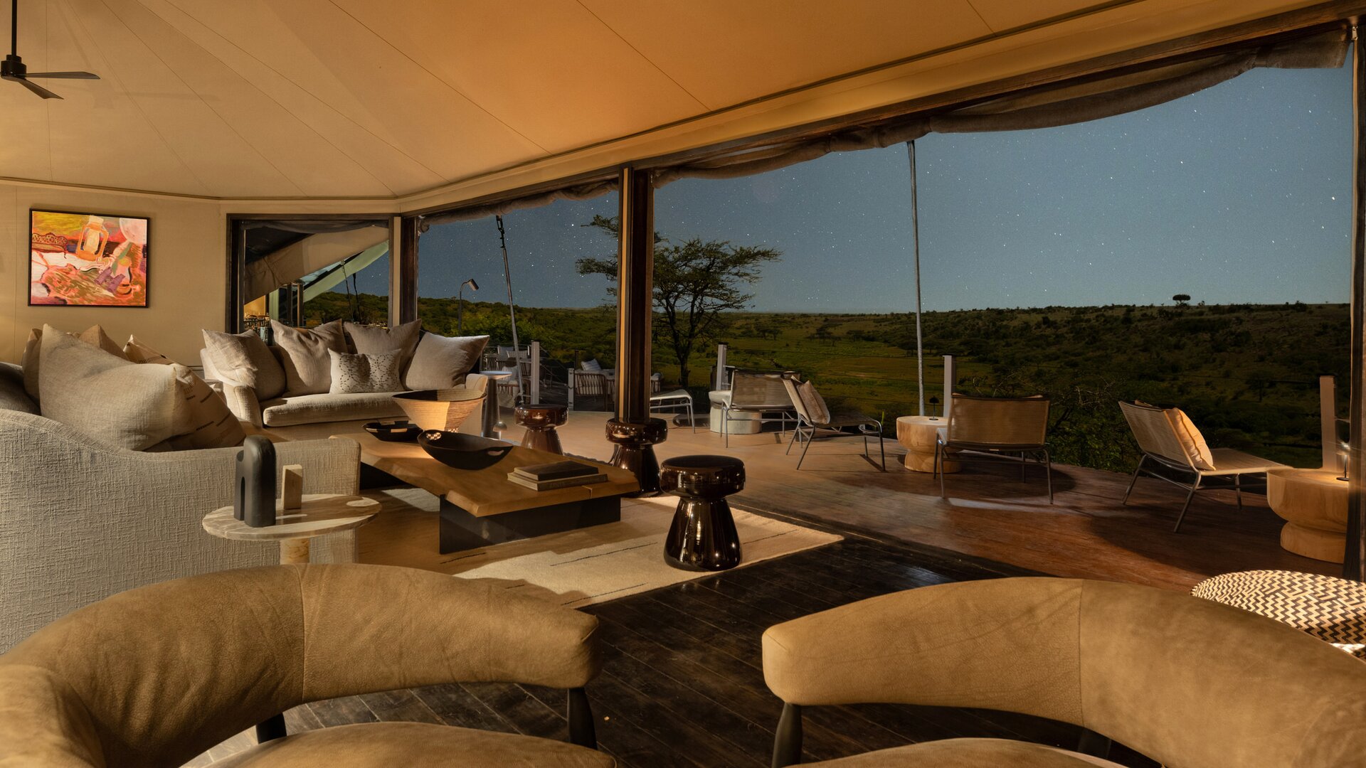 Bar and Lounge Tent