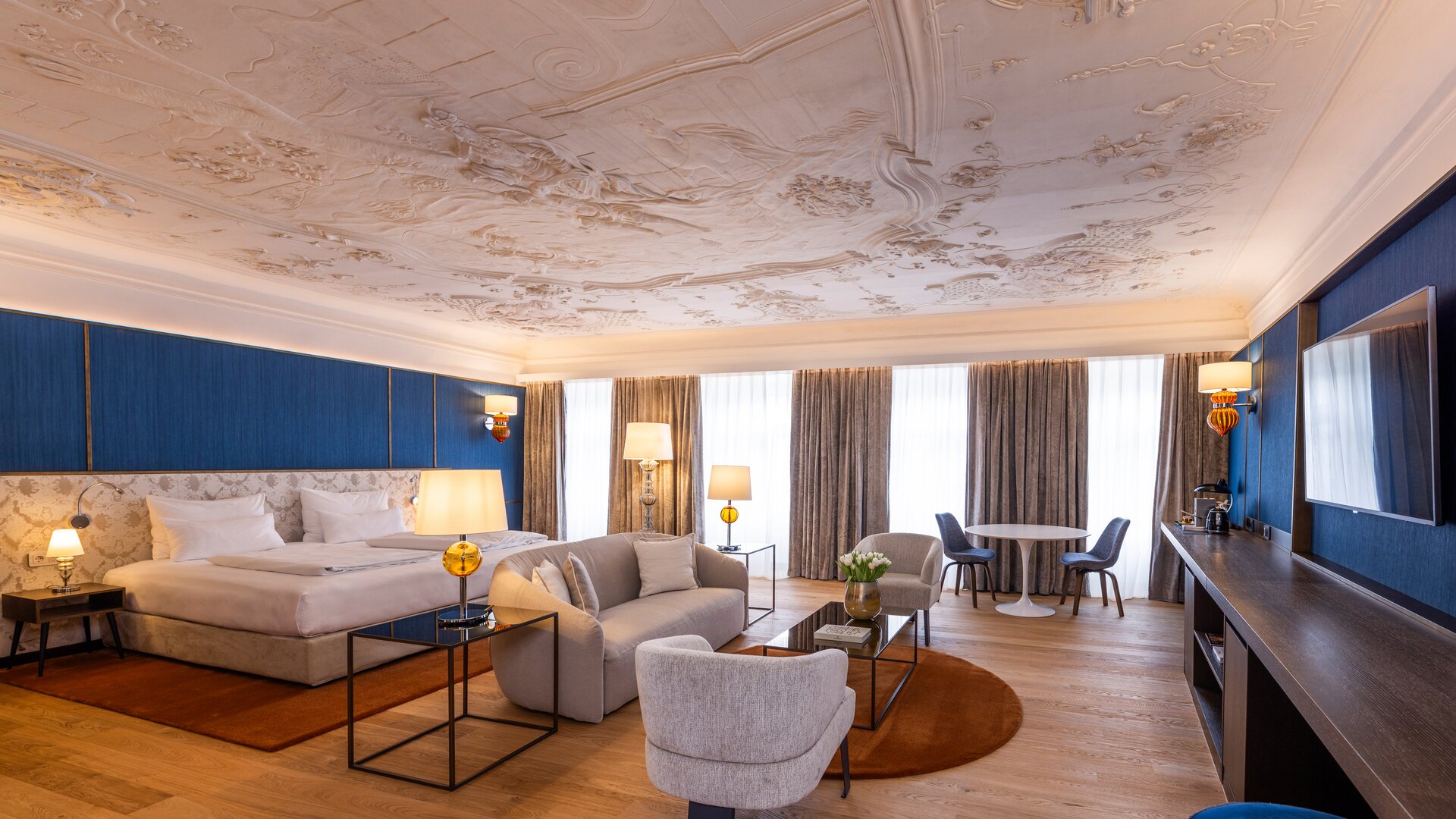 Honeymoon Suite Overview