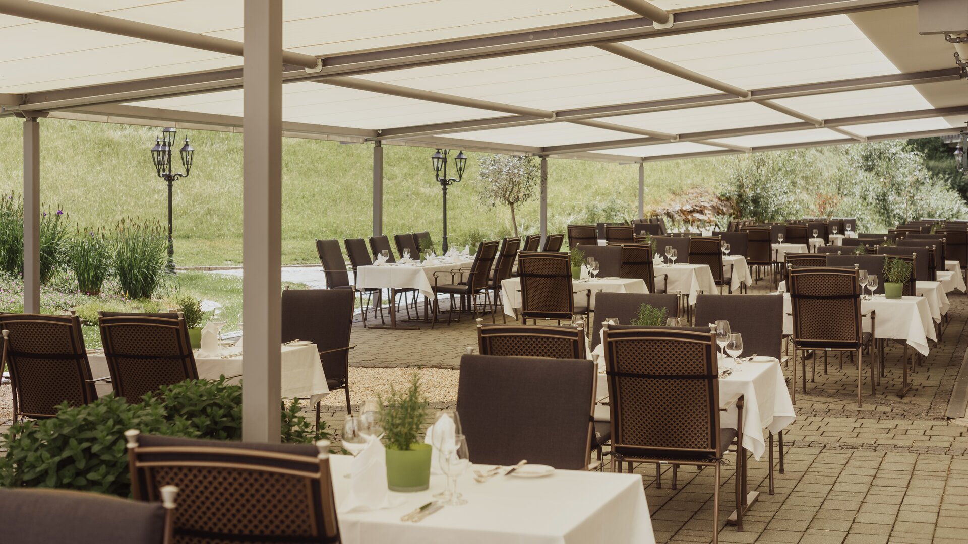 Terrace Dining
