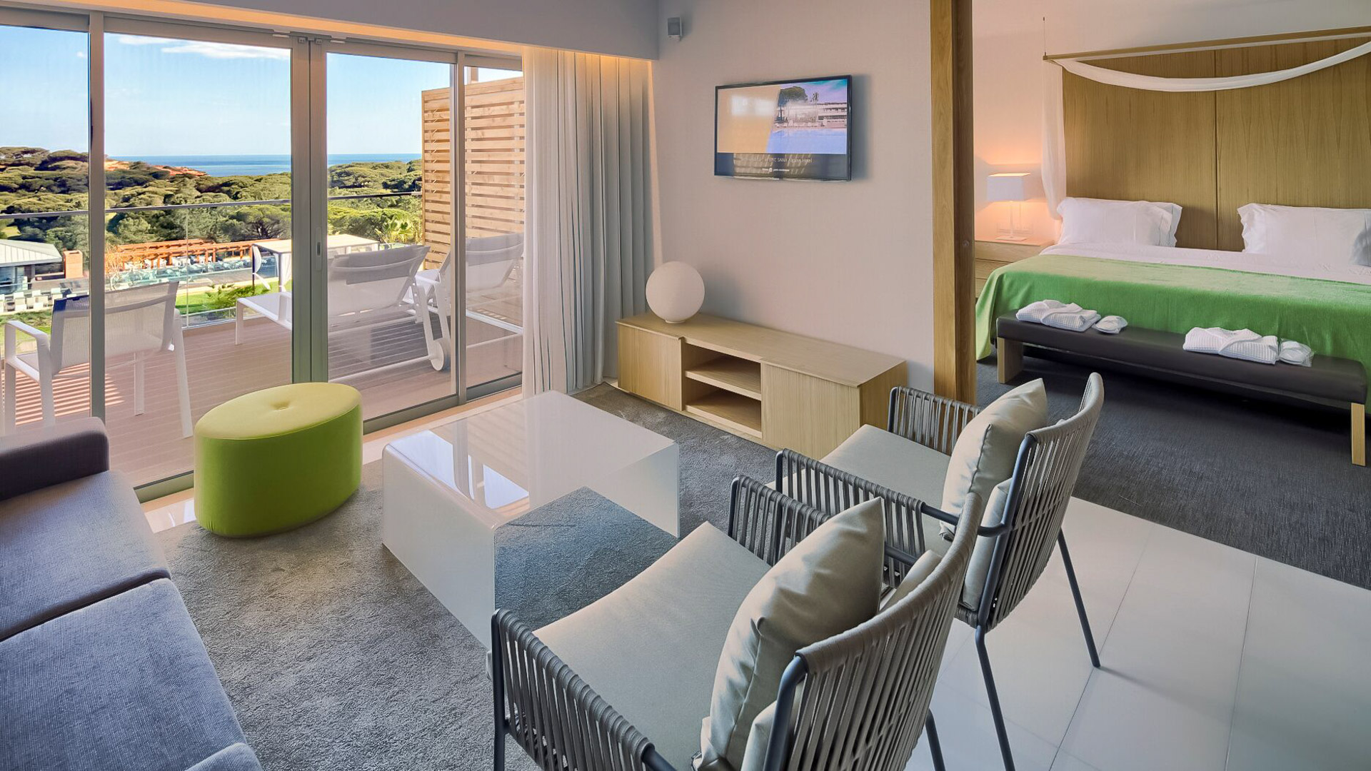 Deluxe Suite with Ocean View